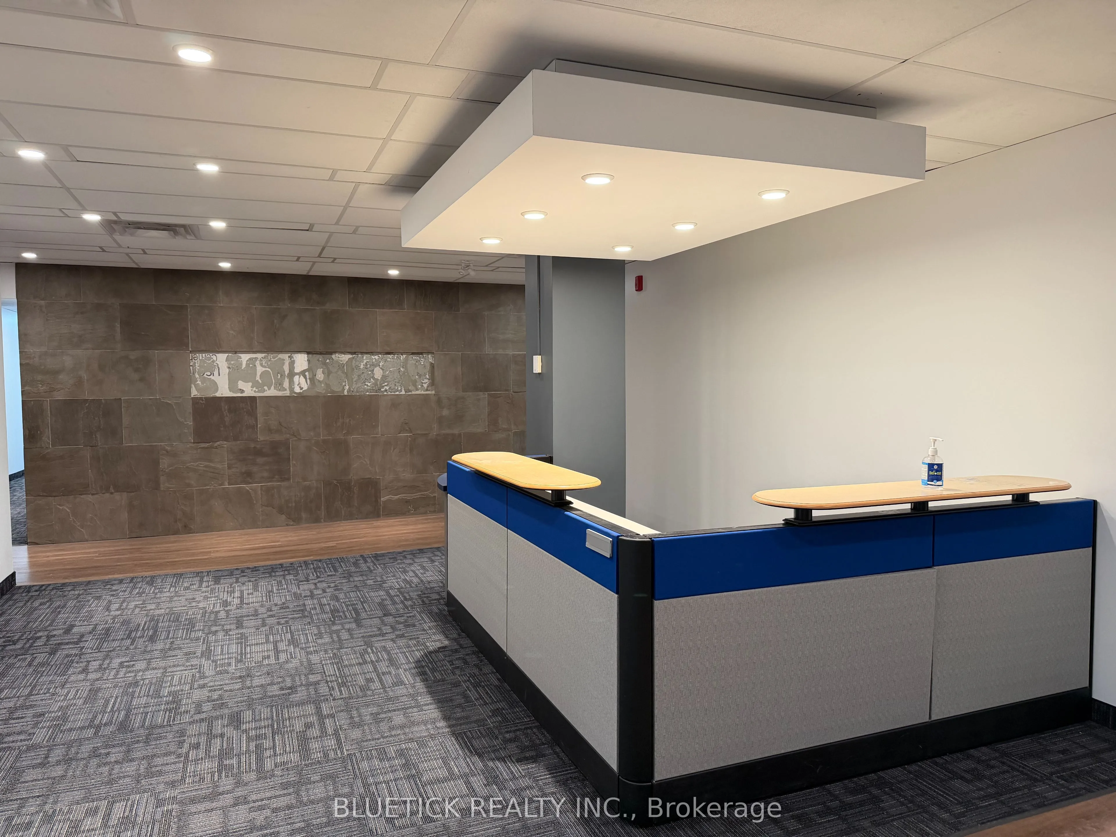 Office For Lease | W13058604