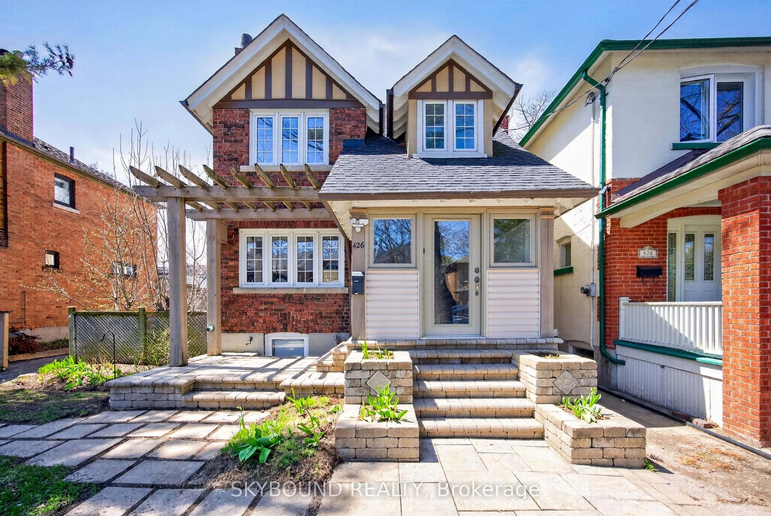 Detached Home For Sale | W13058990
