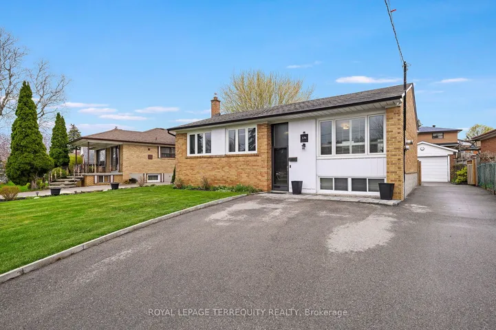136 Strathburn Boulevard