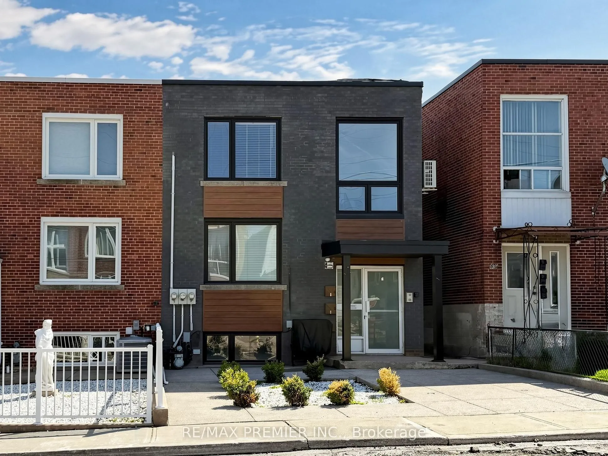 Property For Lease | W13060358