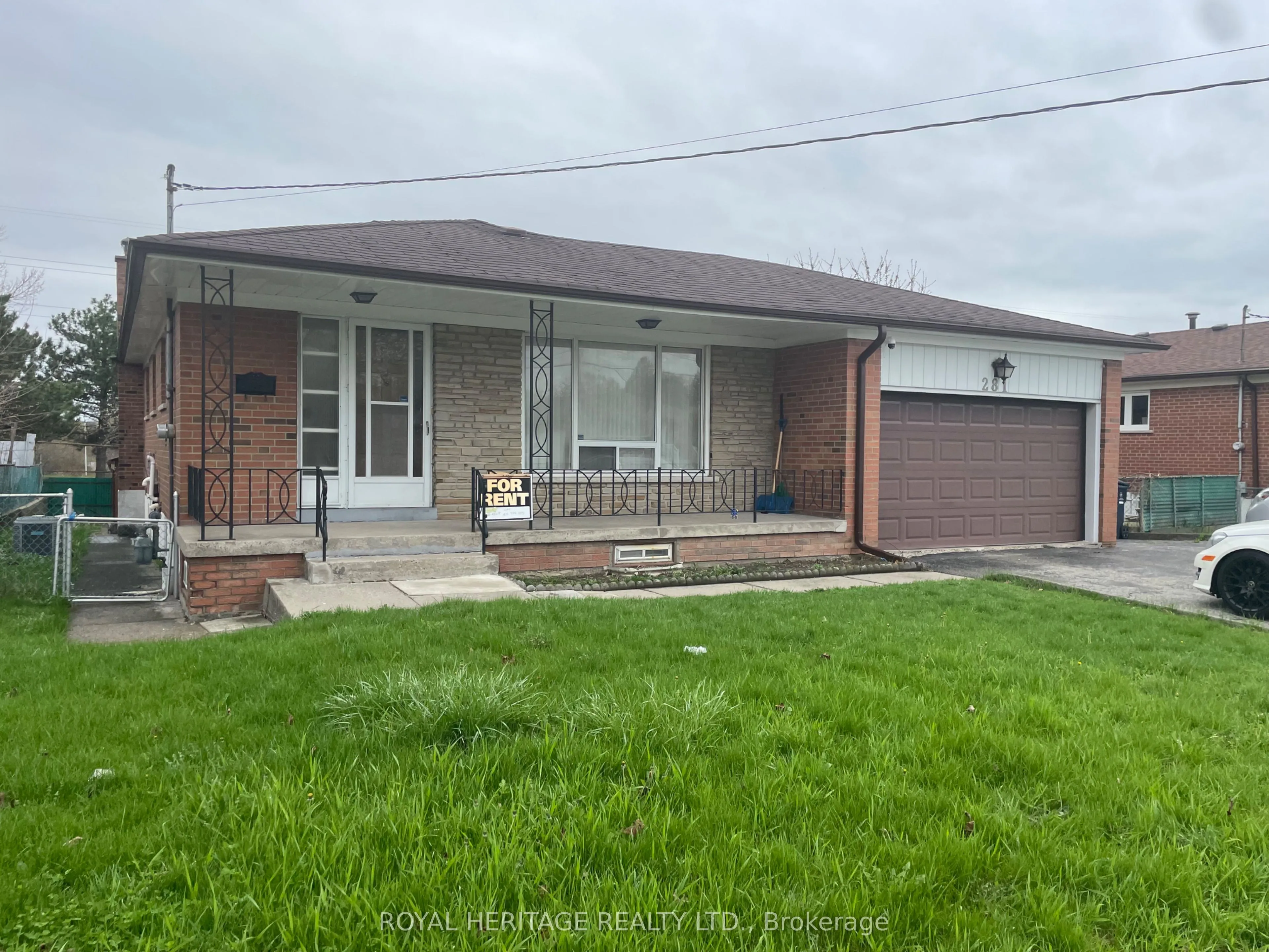 Detached Home For Lease | W13061132