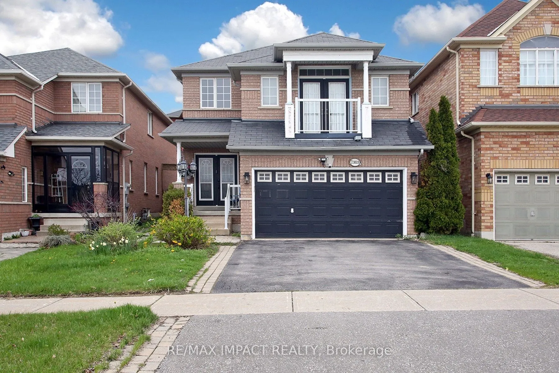 Detached Home For Sale | W13061926