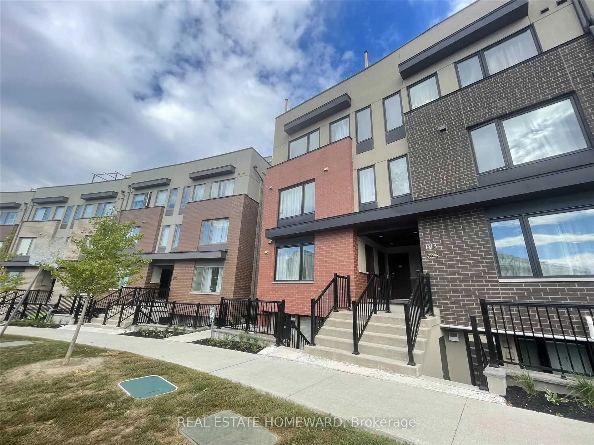 Property For Lease | W13065186