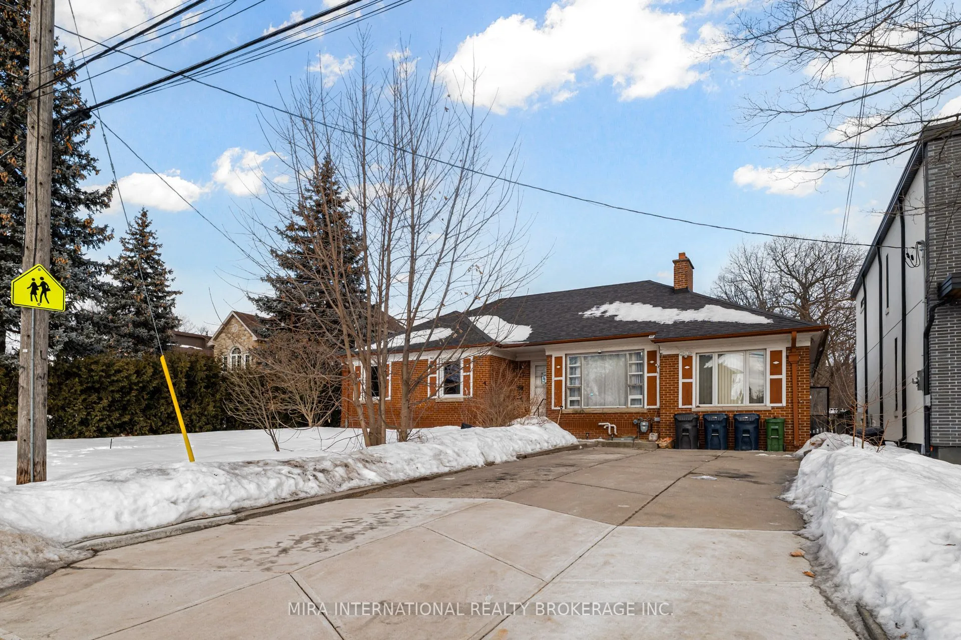 Detached Home For Lease | W13066808