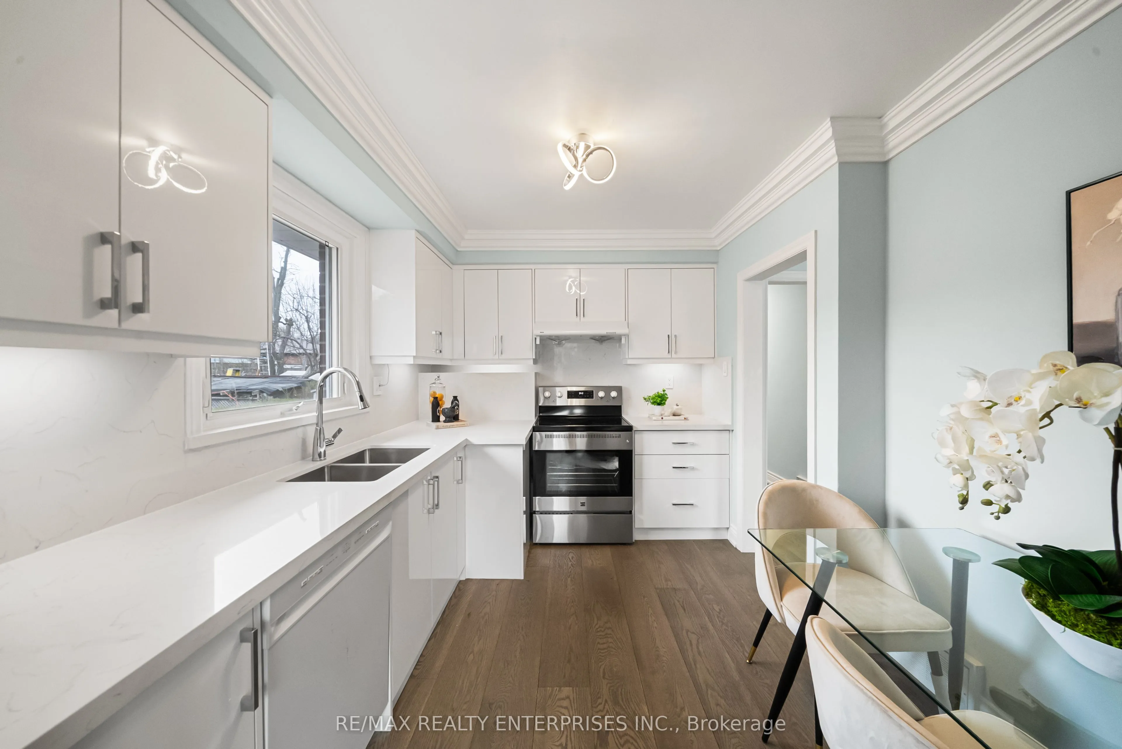 Detached Home For Sale | W13067594