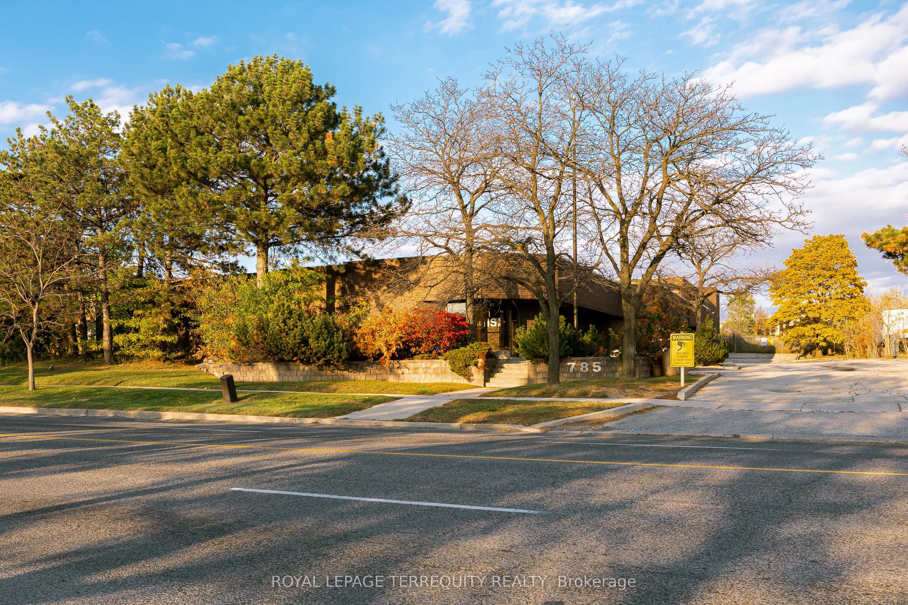 Industrial Property For Sale | W13069428