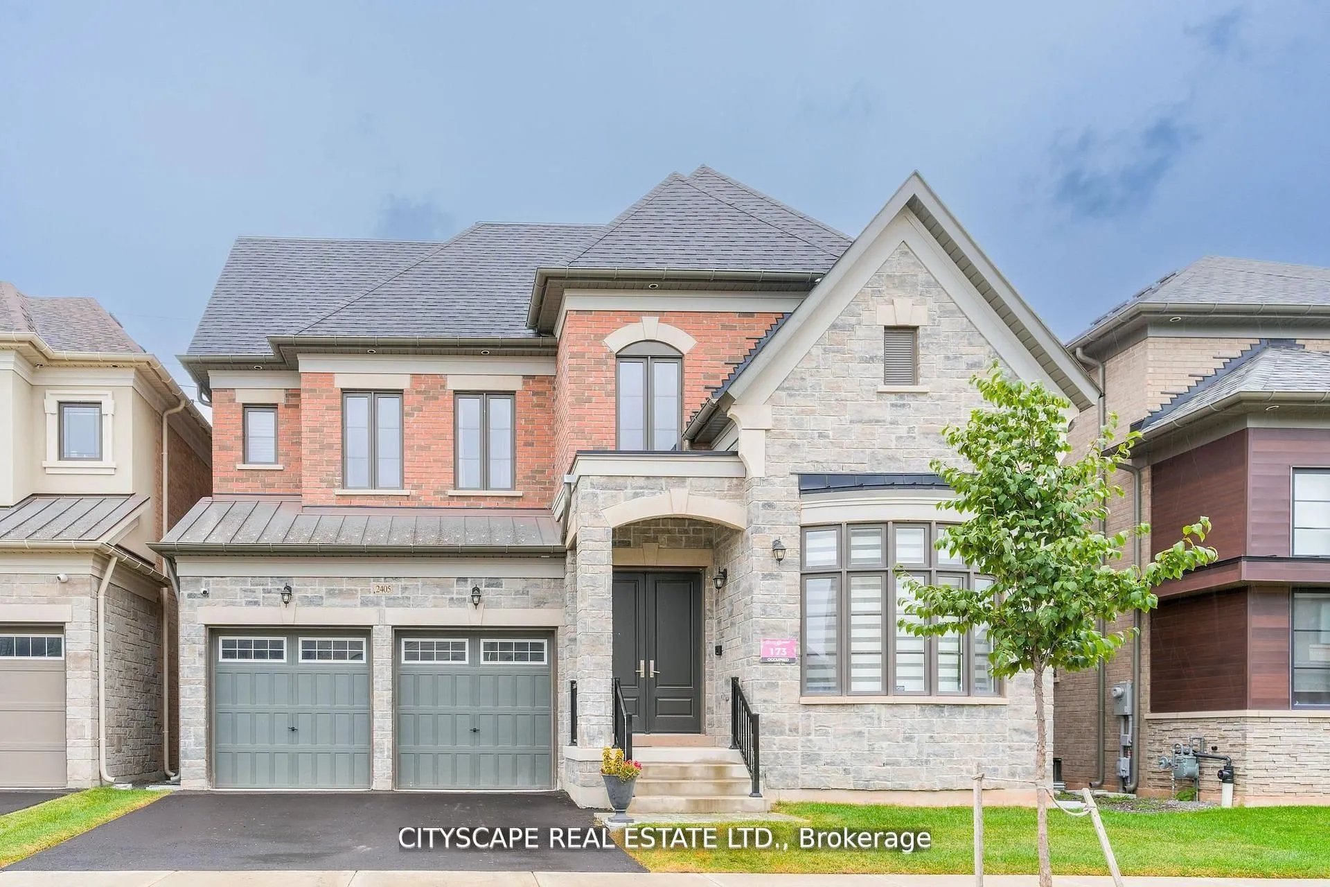 Detached Home For Sale | W13070992