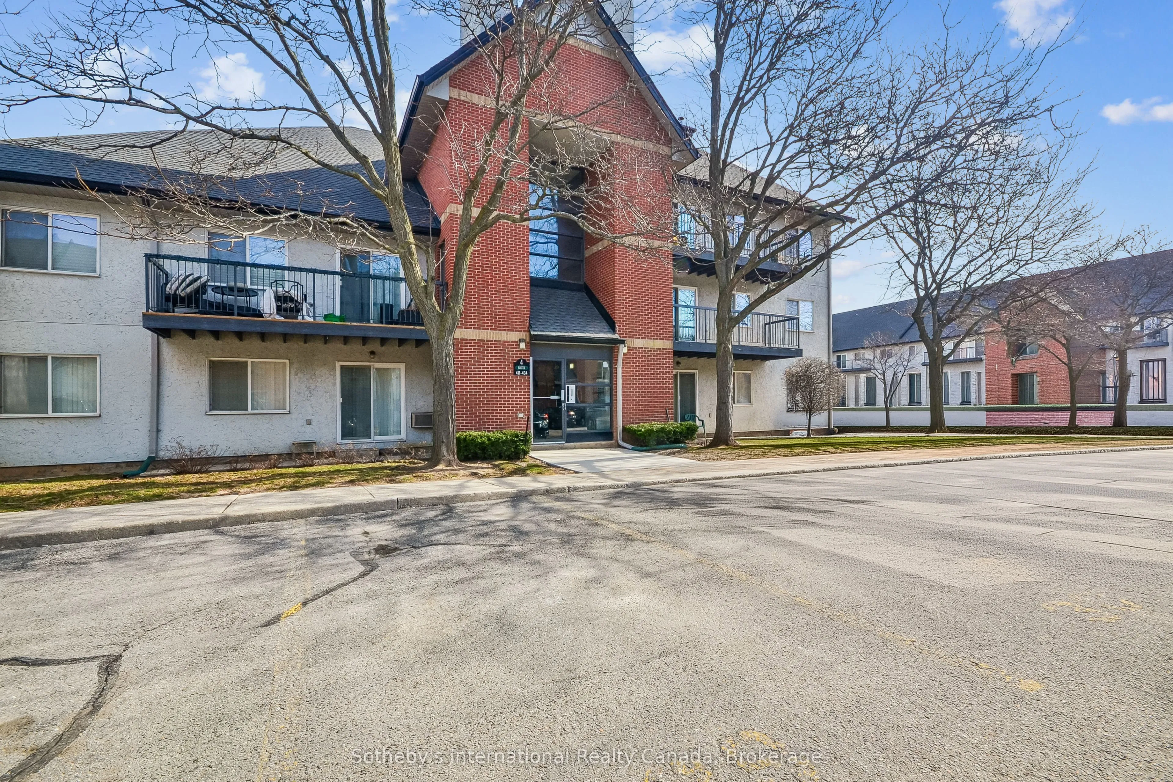 Property For Sale | W13071060