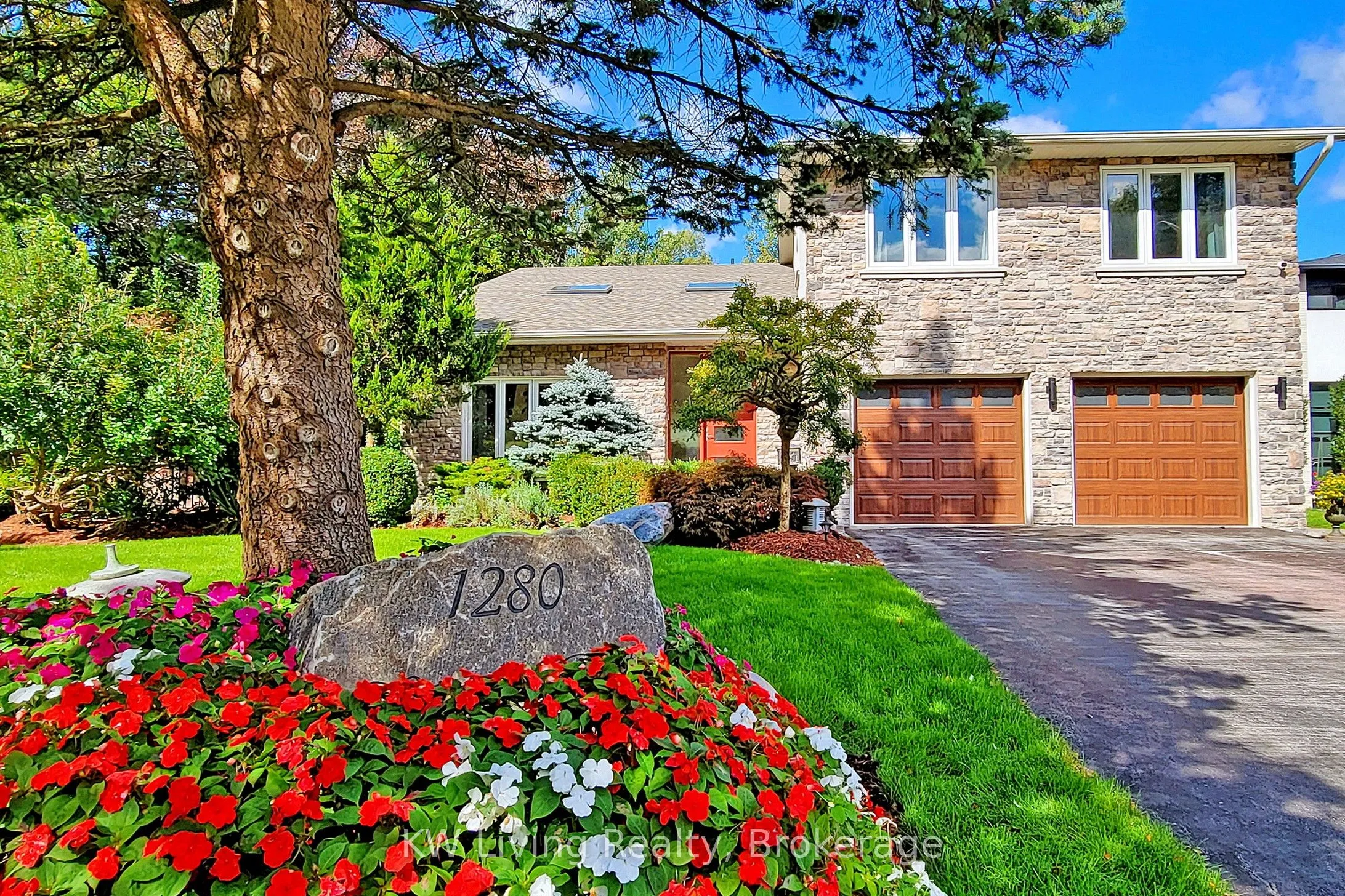 Detached Home For Sale | W13073168