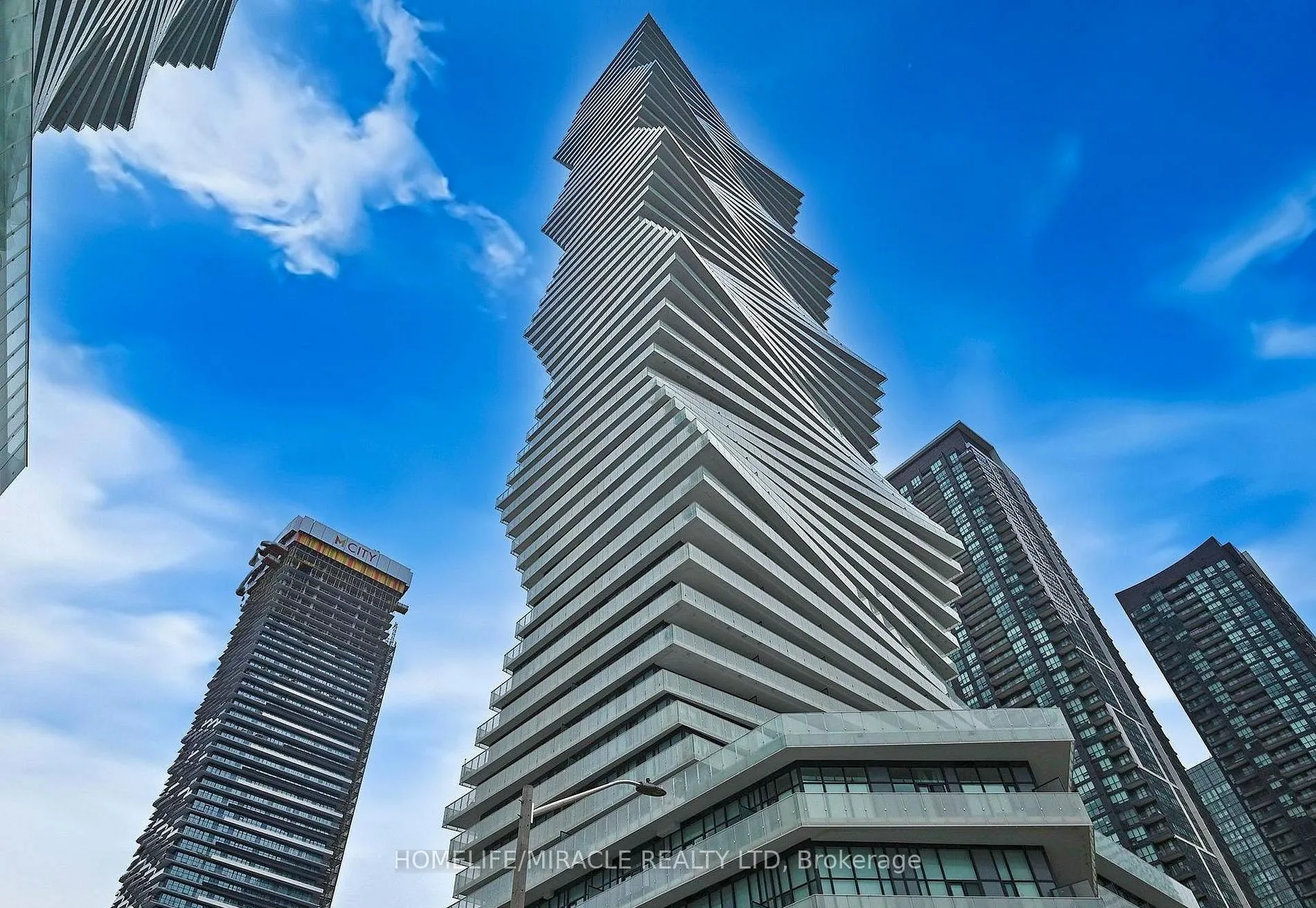 Property For Lease | W13073642