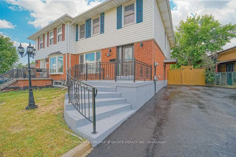 Semi-Detached Home For Lease | W13073970
