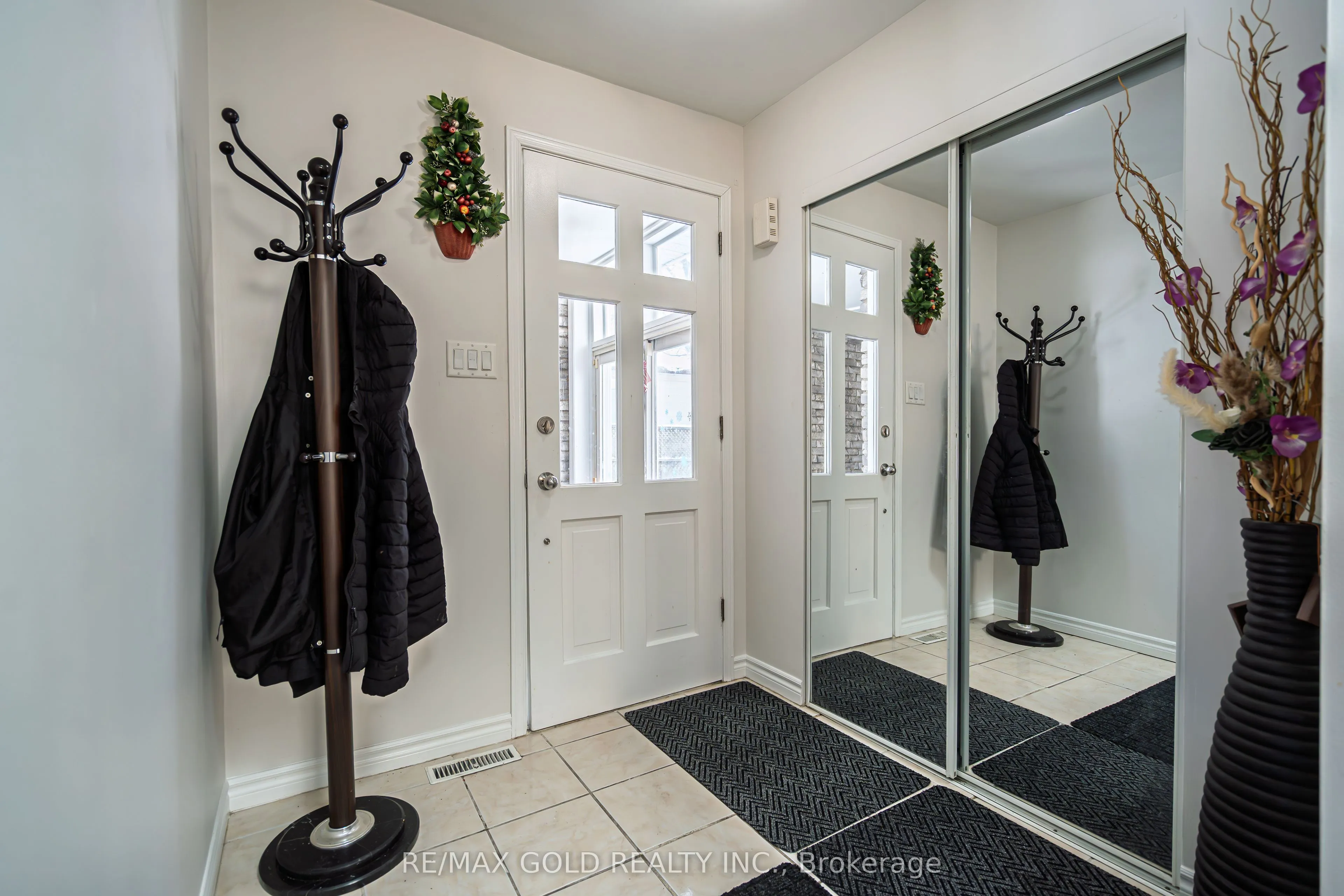 Detached Home For Sale | W13075636