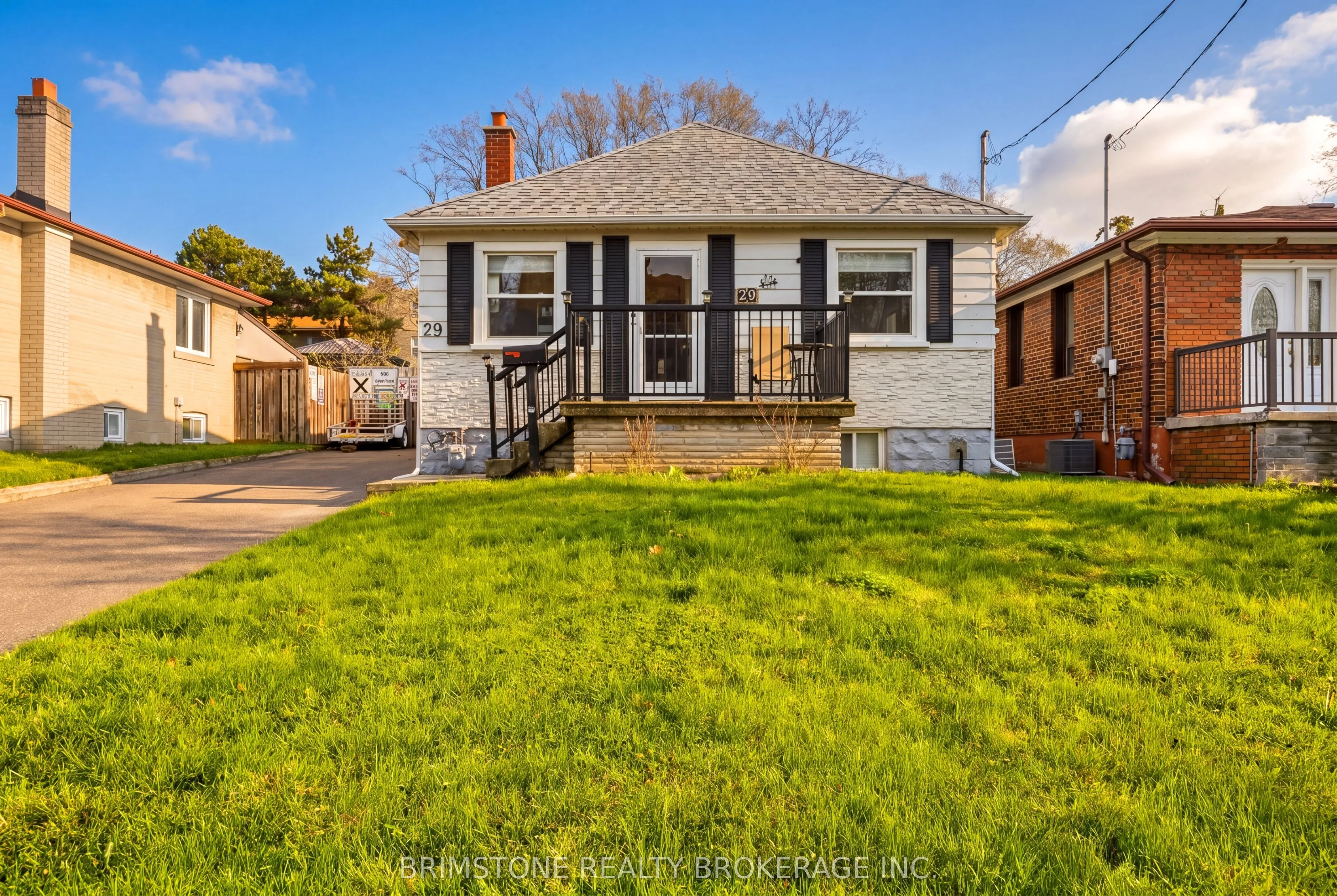 Detached Home For Sale | W13077182