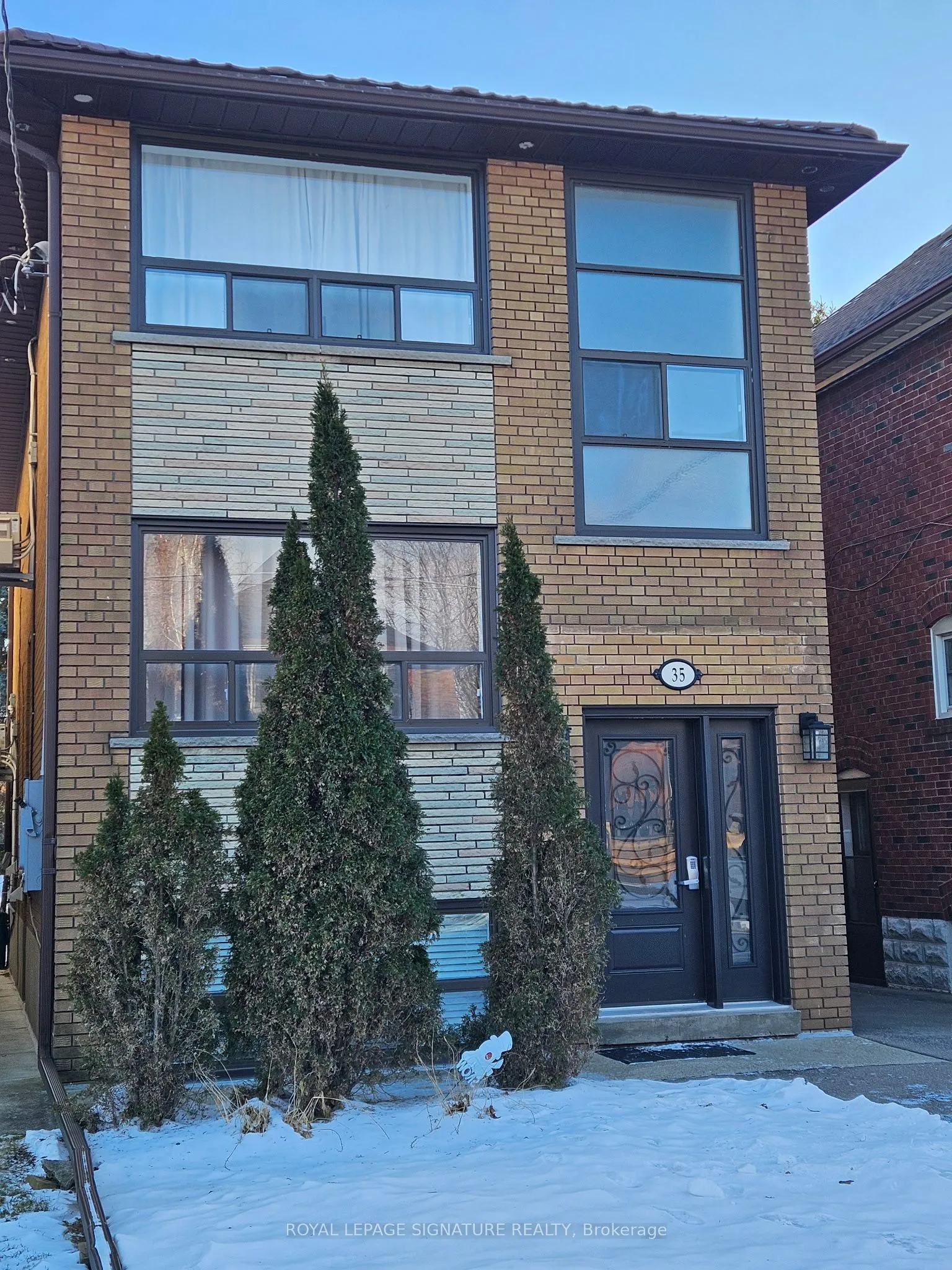 Multiplex For Lease | W13080354