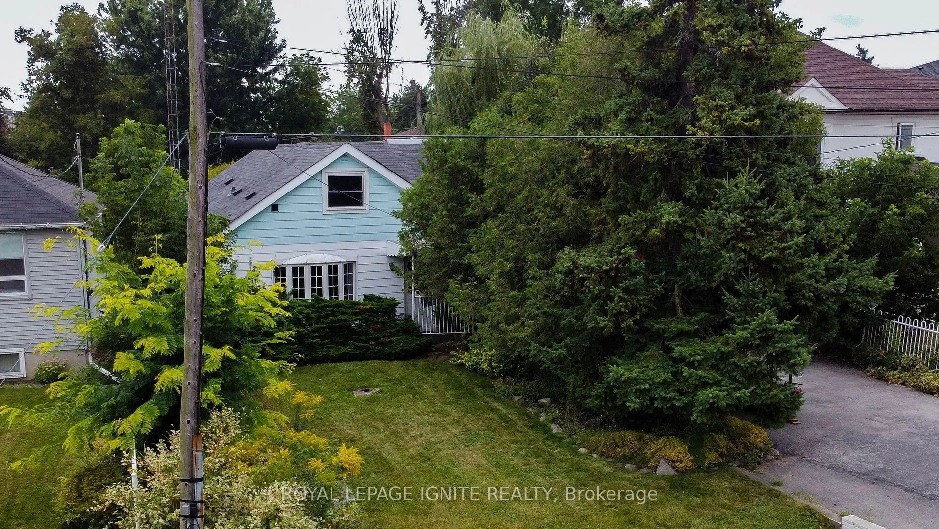 Detached Home For Sale | W13081366