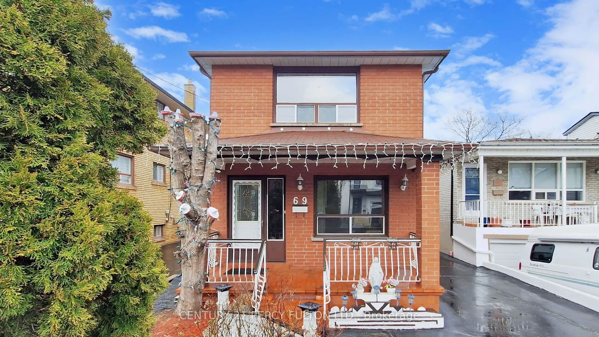 Detached Home For Lease | W13084454