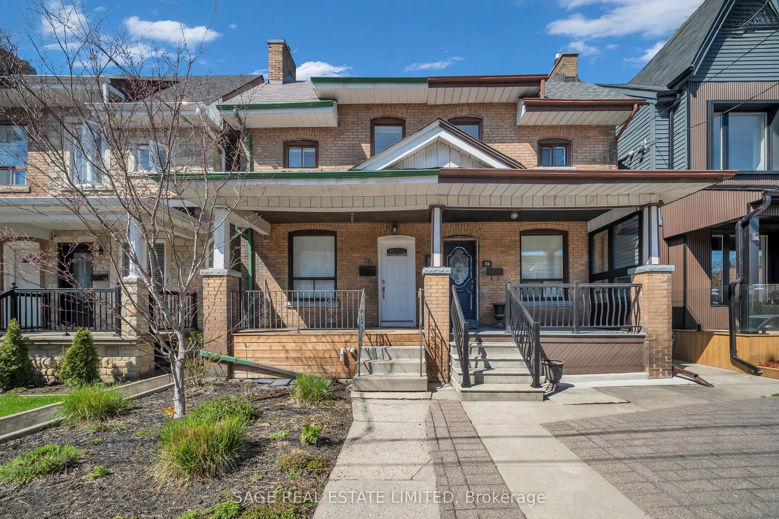 Semi-Detached Home For Lease | W13085716