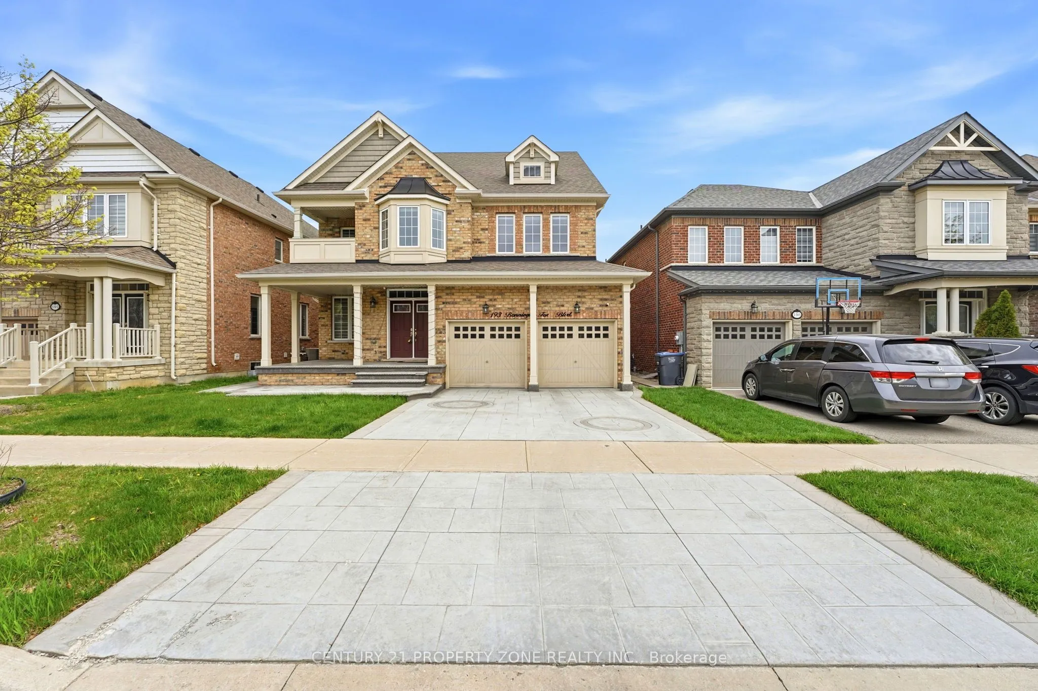 Detached Home For Sale | W13087262