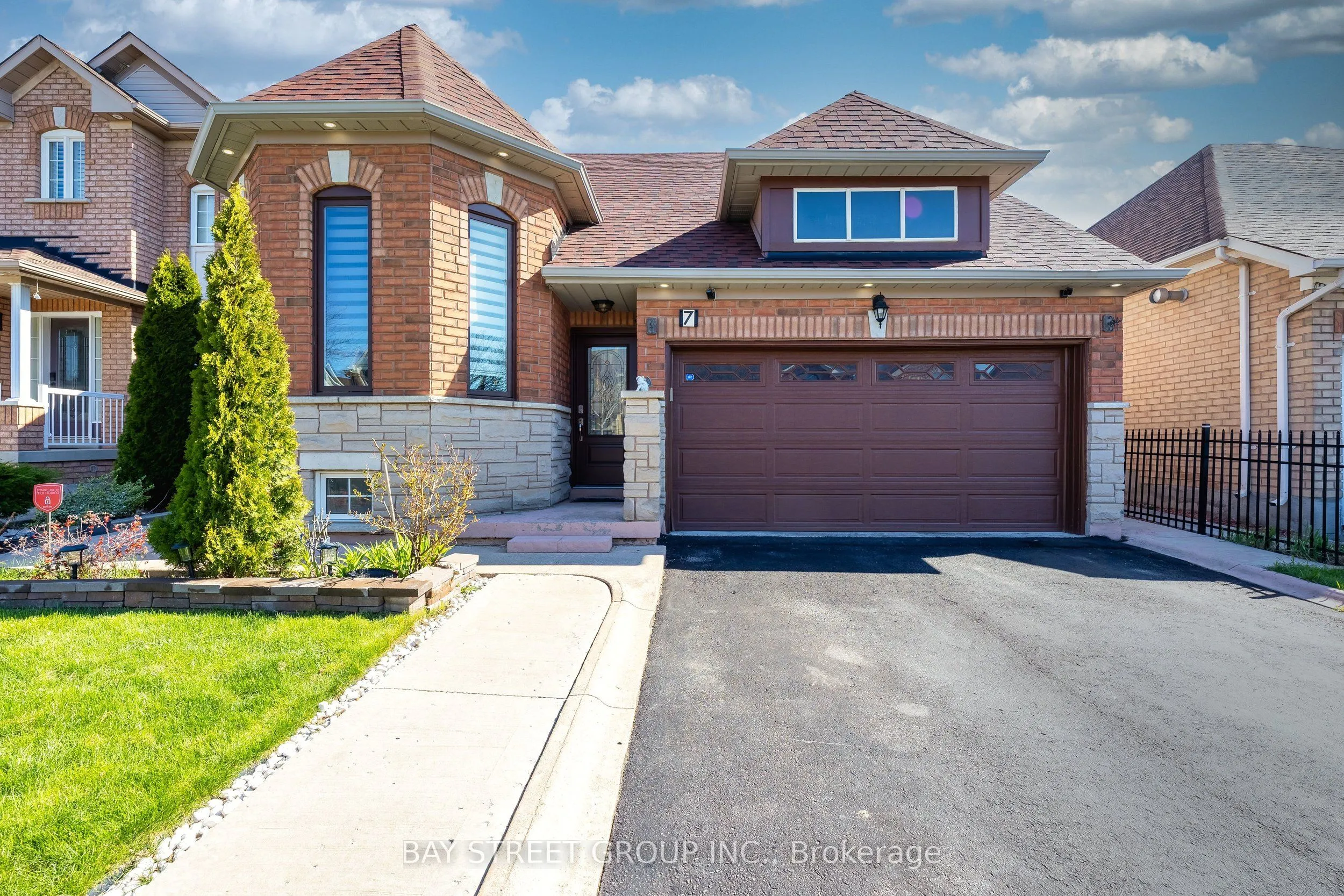Detached Home For Sale | W13087780
