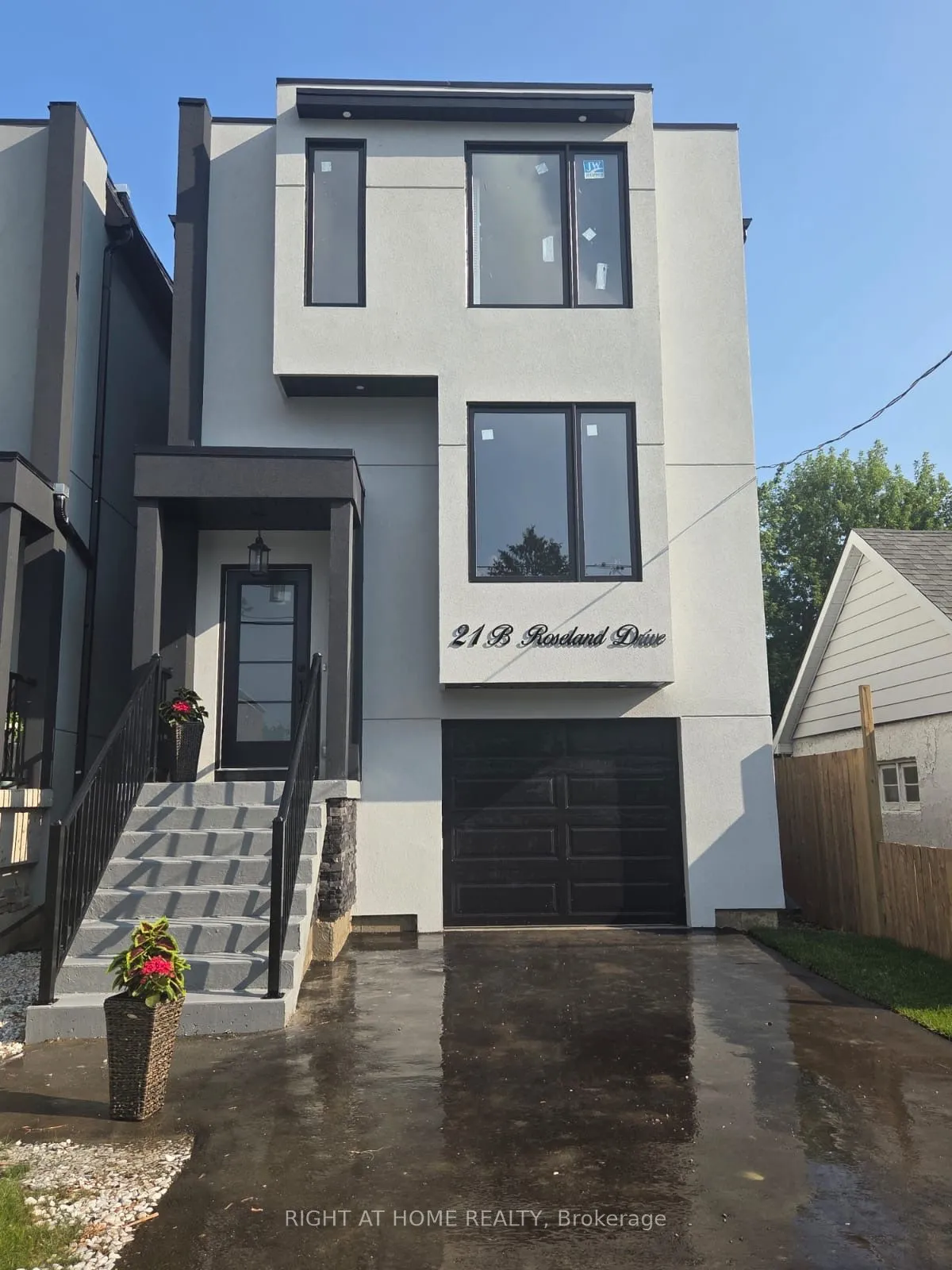 Detached Home For Sale | W13088360