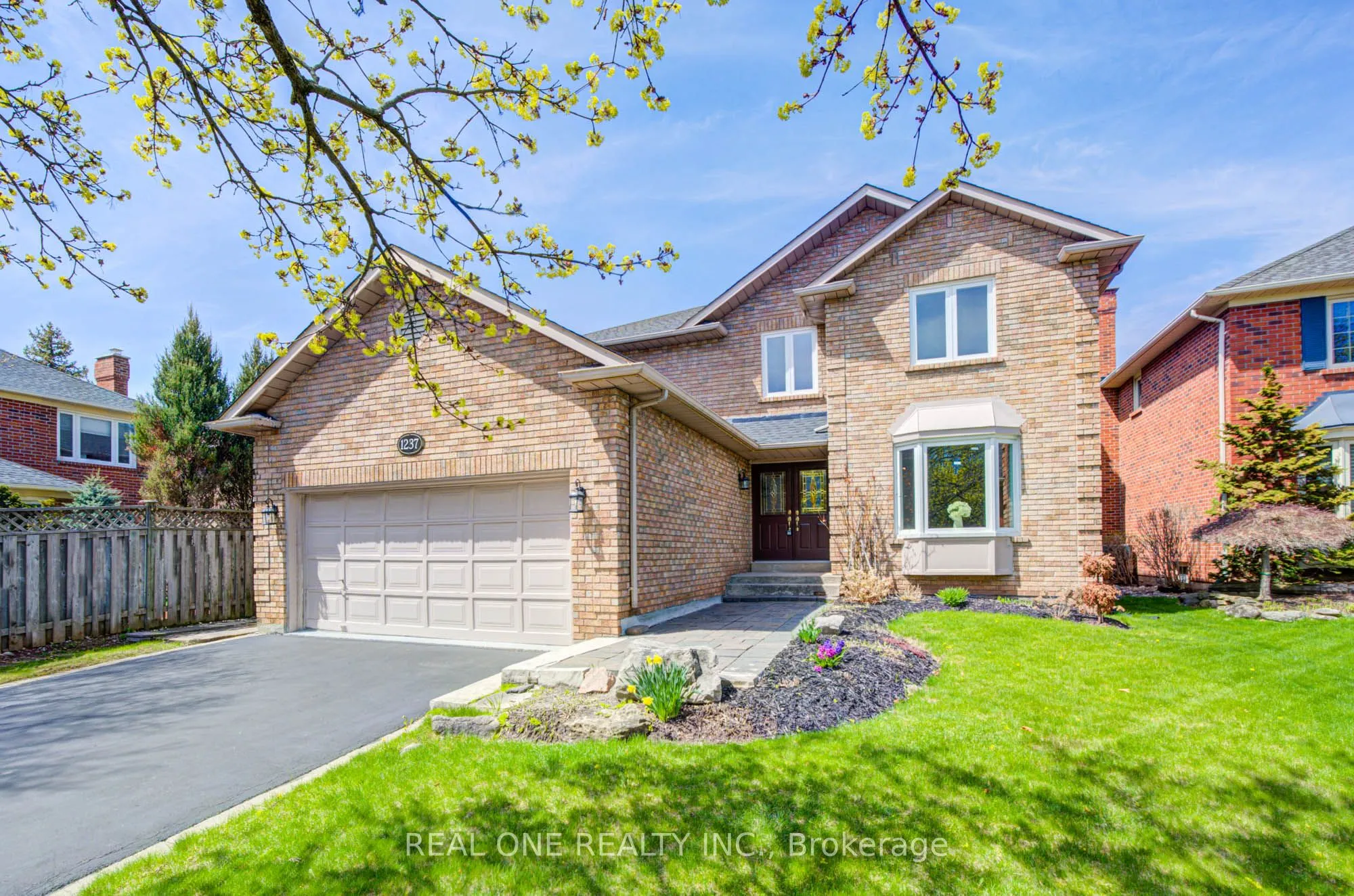 Detached Home For Sale | W13088936