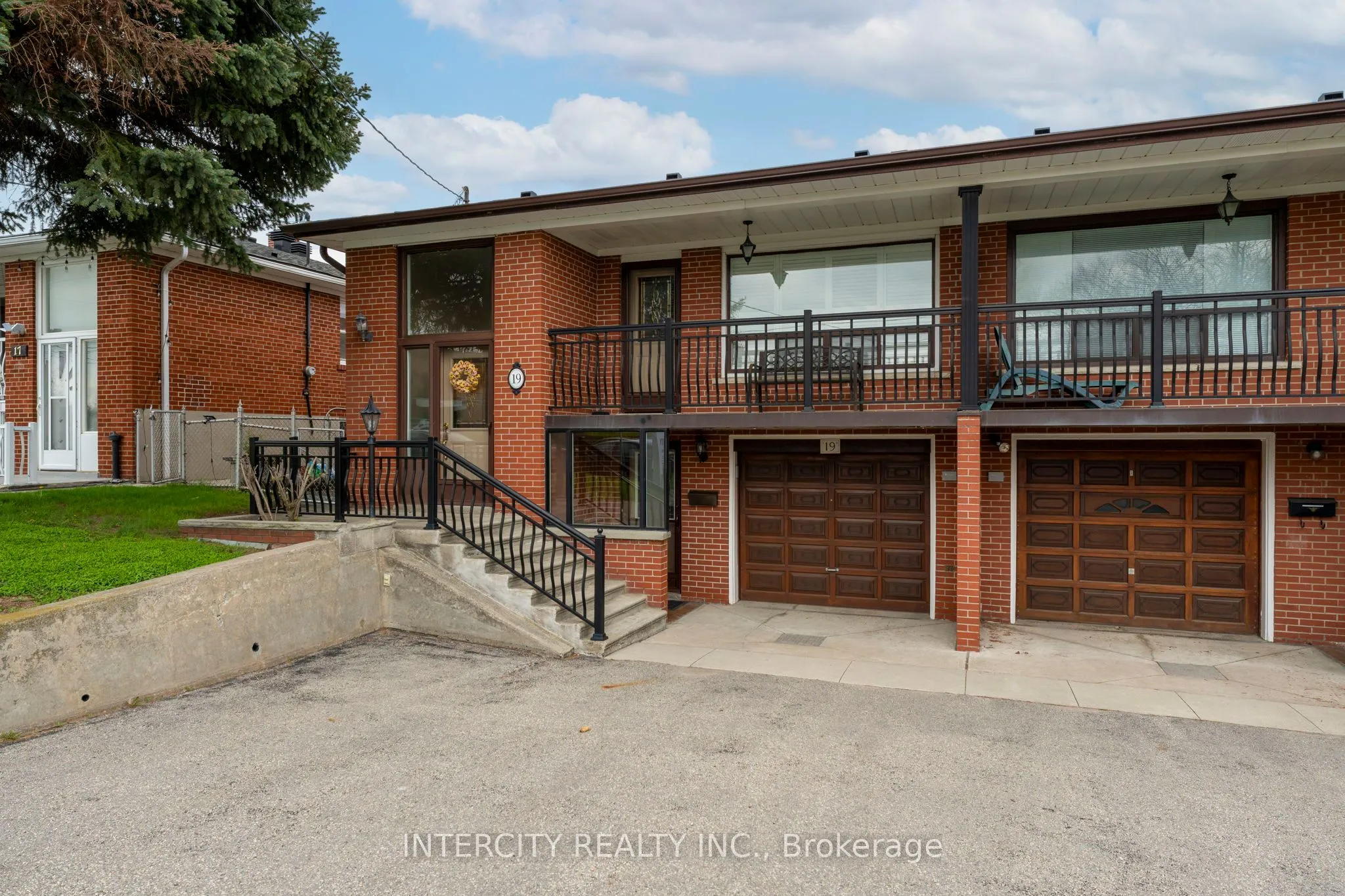 Semi-Detached Home For Sale | W13089212
