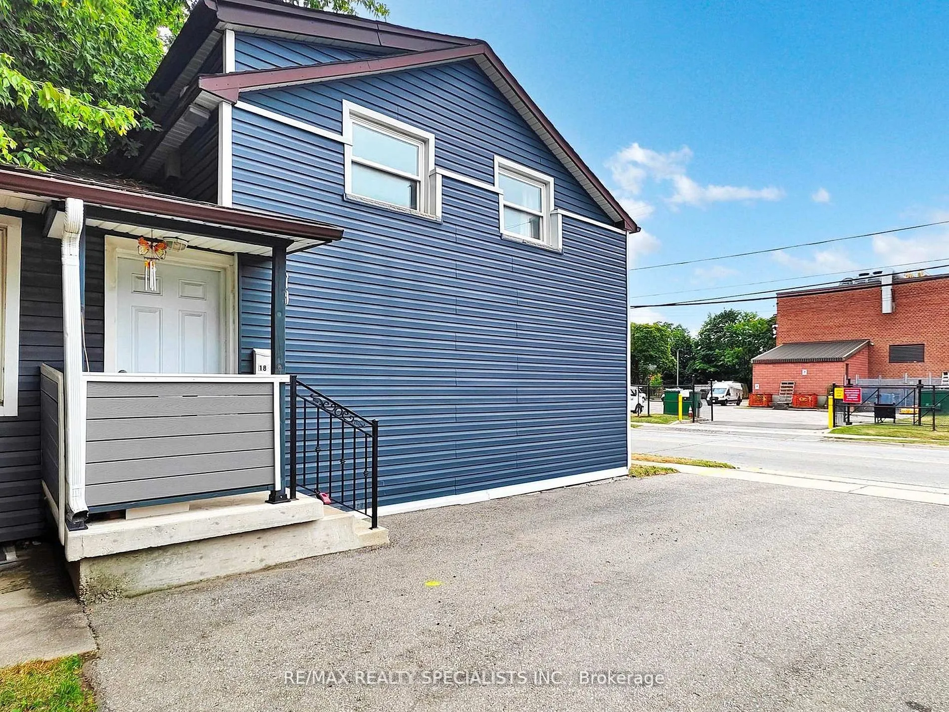 Detached Home For Lease | W13091130