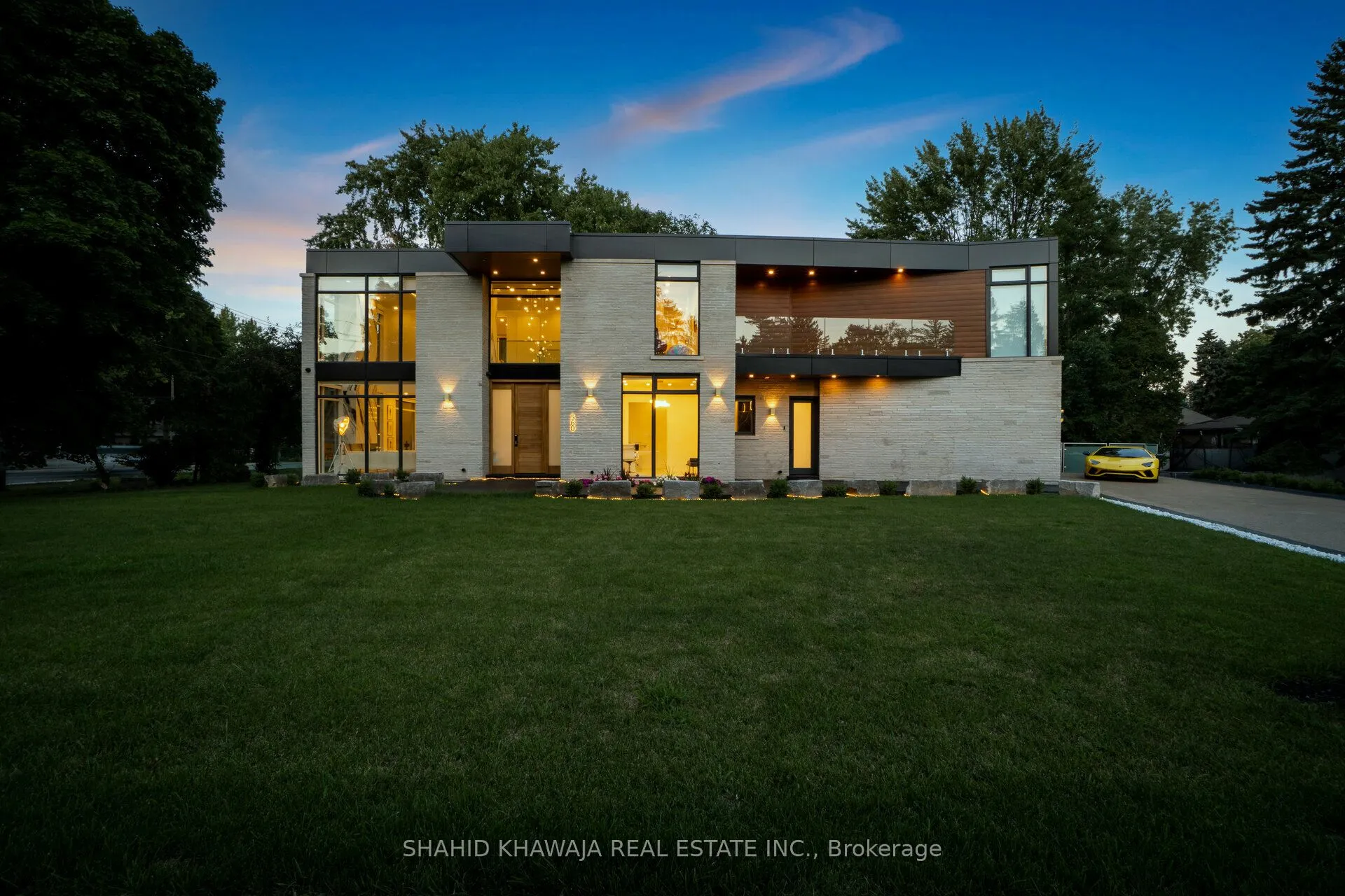 Detached Home For Lease | W13091982