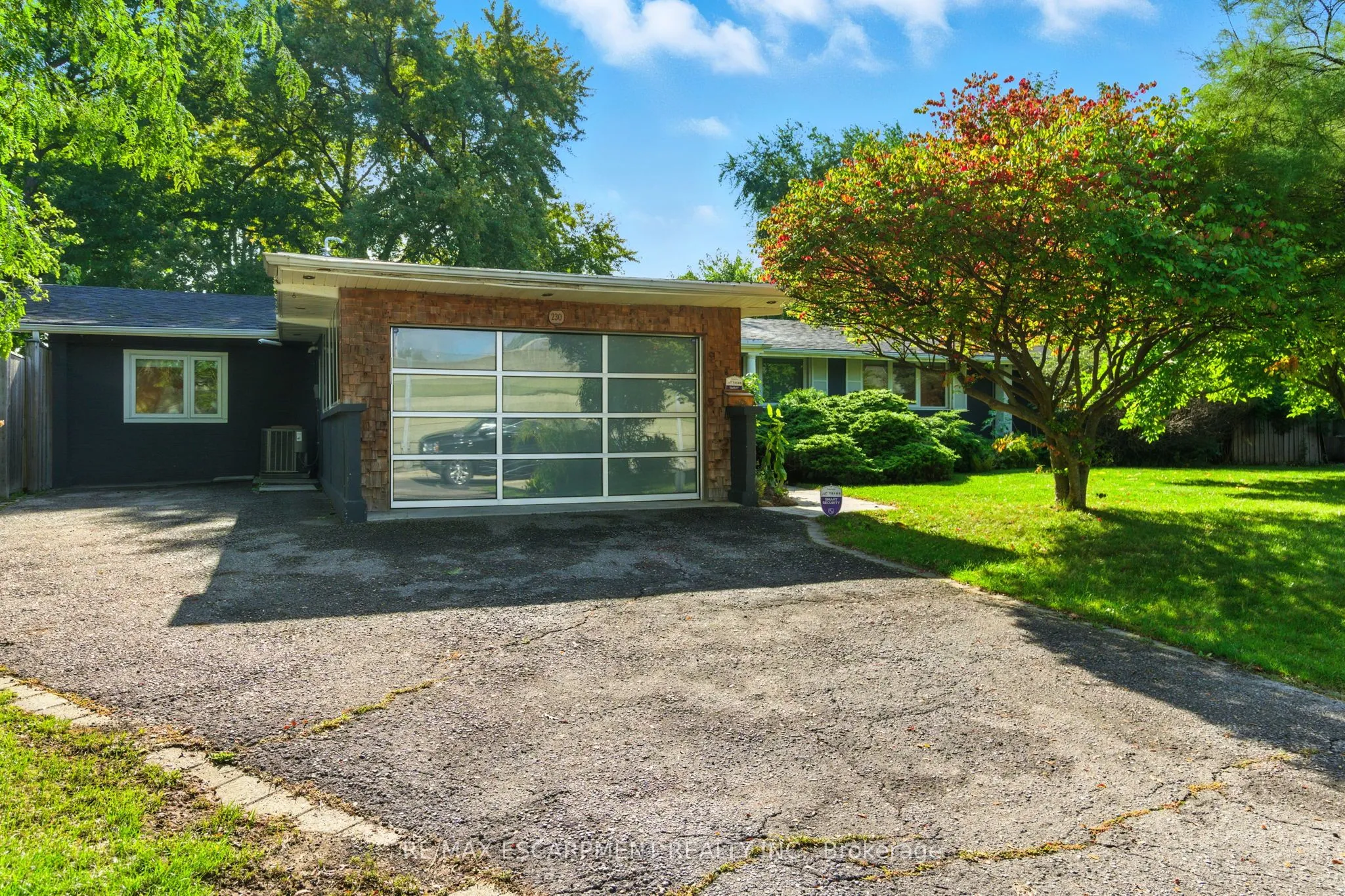 Detached Home For Sale | W13091998