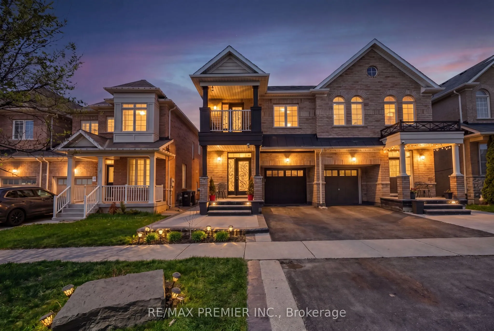 Semi-Detached Home For Sale | W13093164