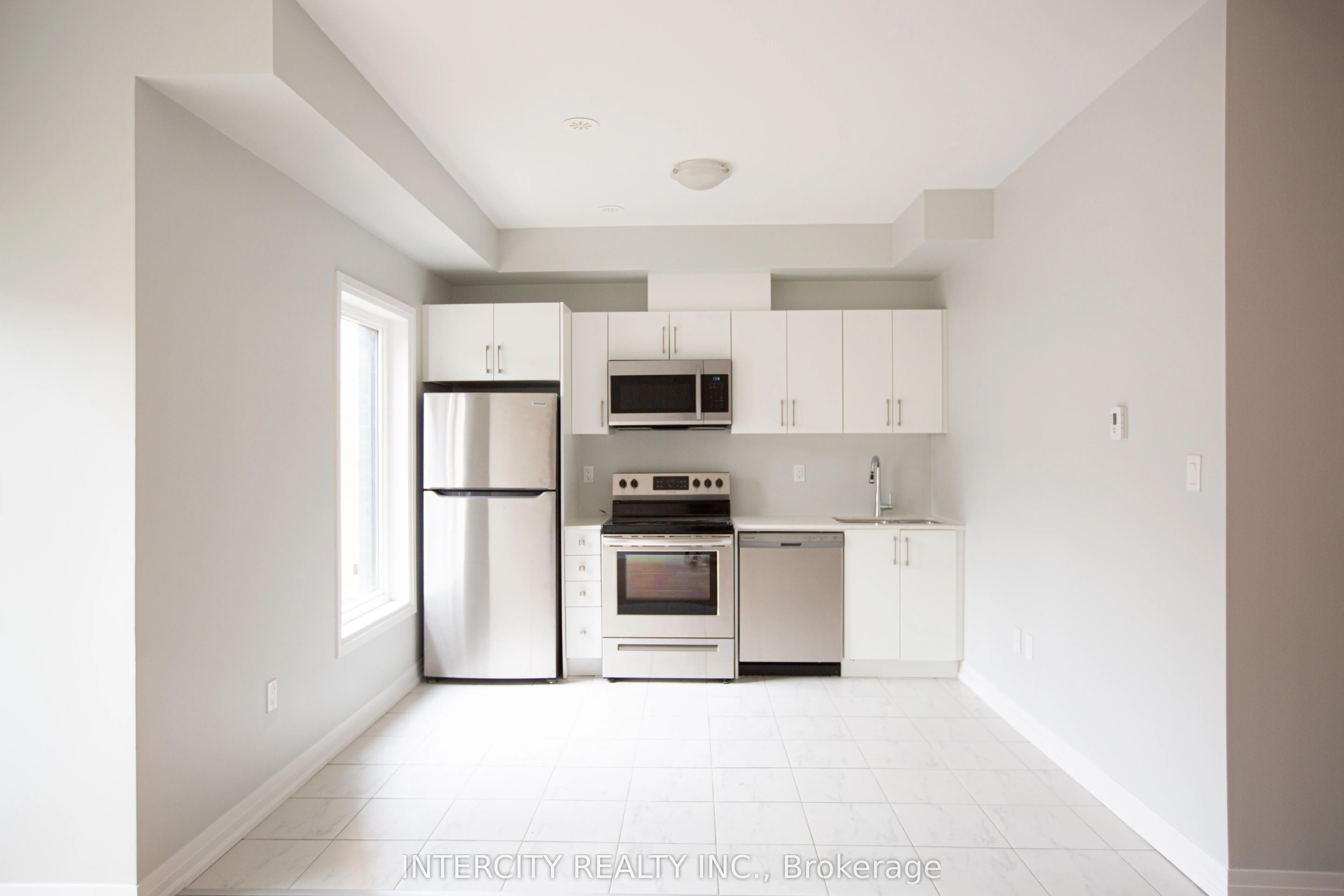 Property For Lease | W13093326