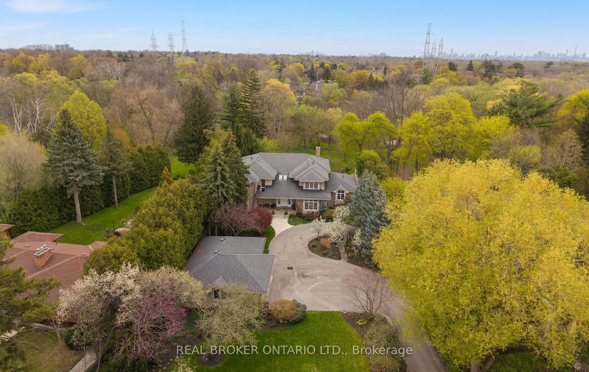 Detached Home For Sale | W13094428