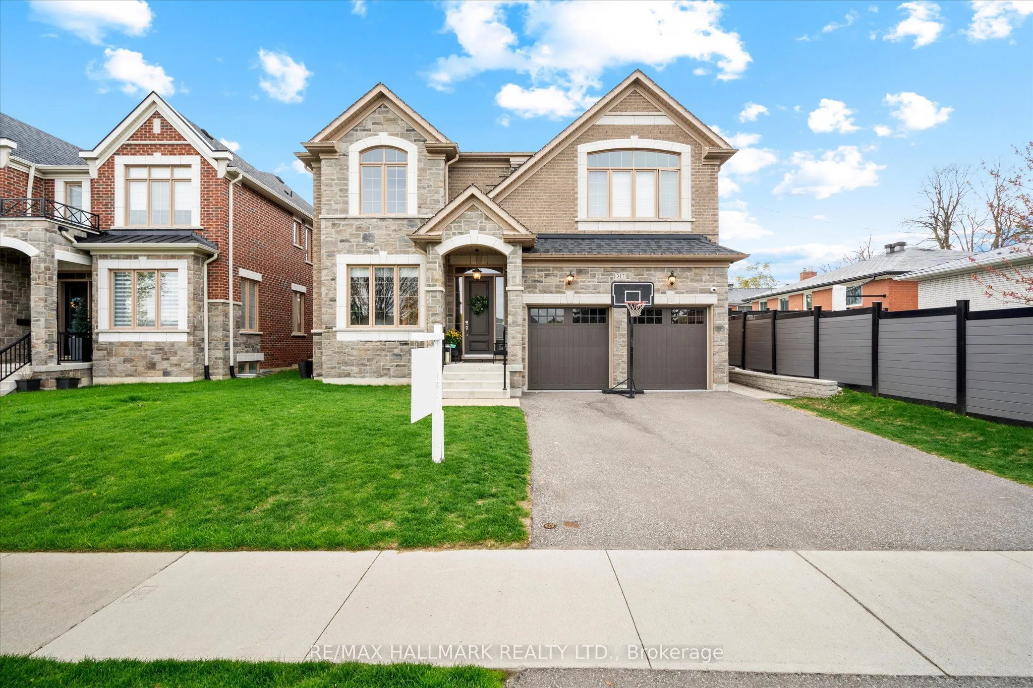 Detached Home For Sale | W13095048