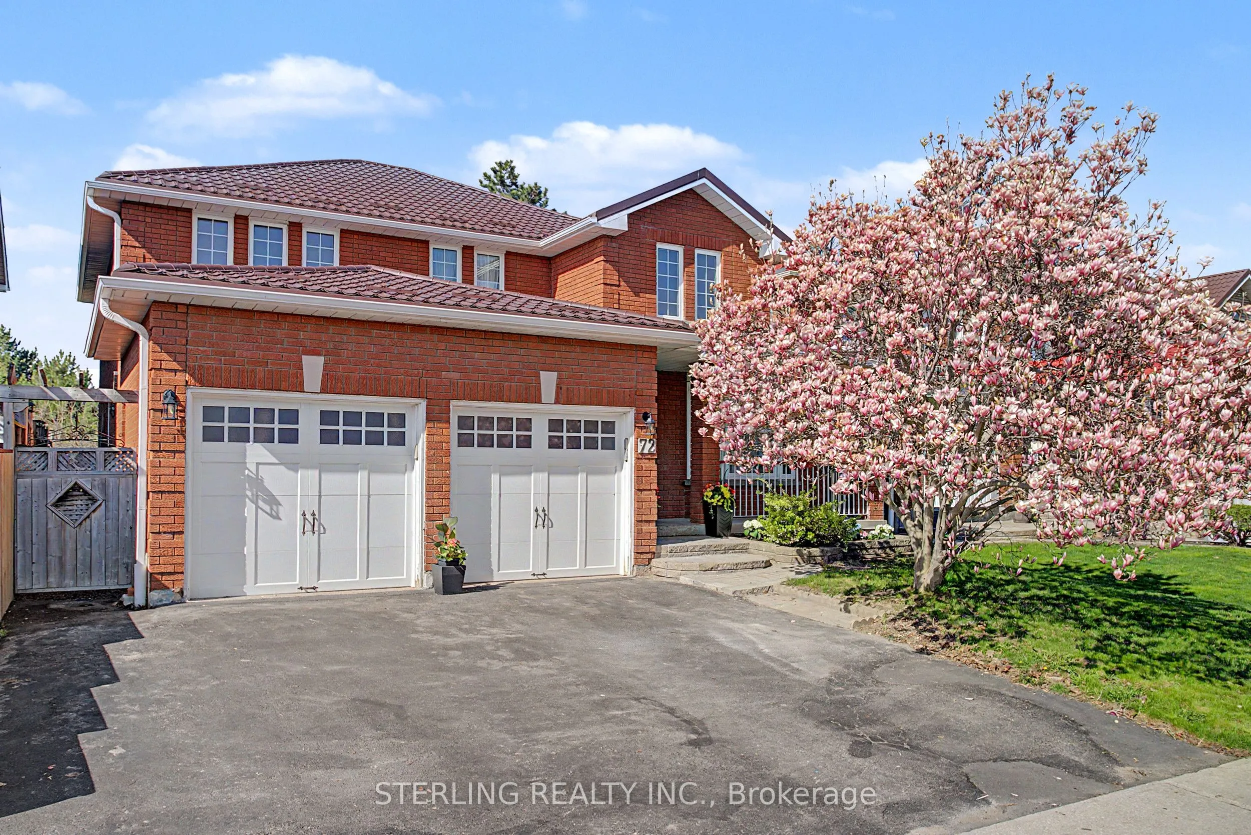 Detached Home For Sale | W13096352