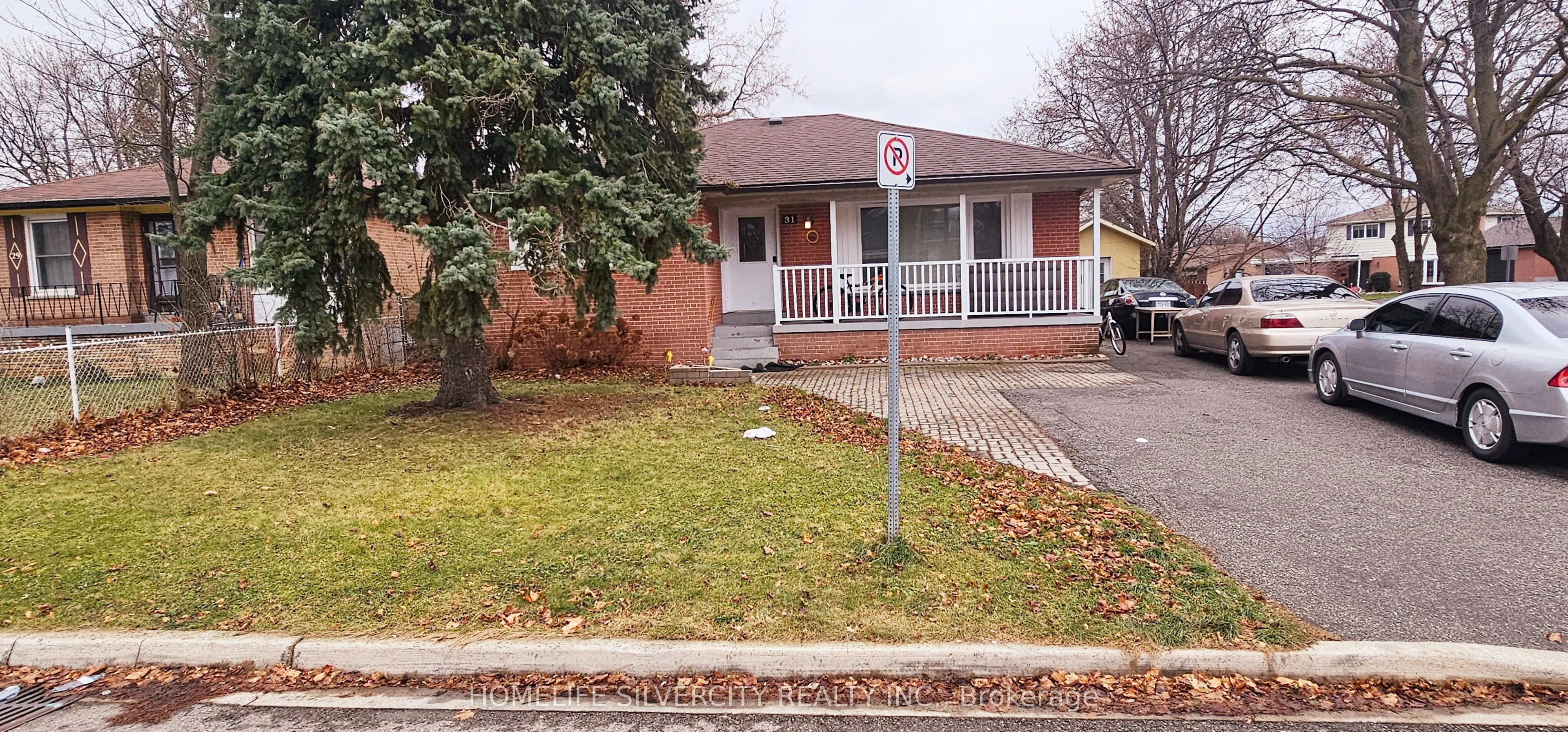 Detached Home For Lease | W13096456