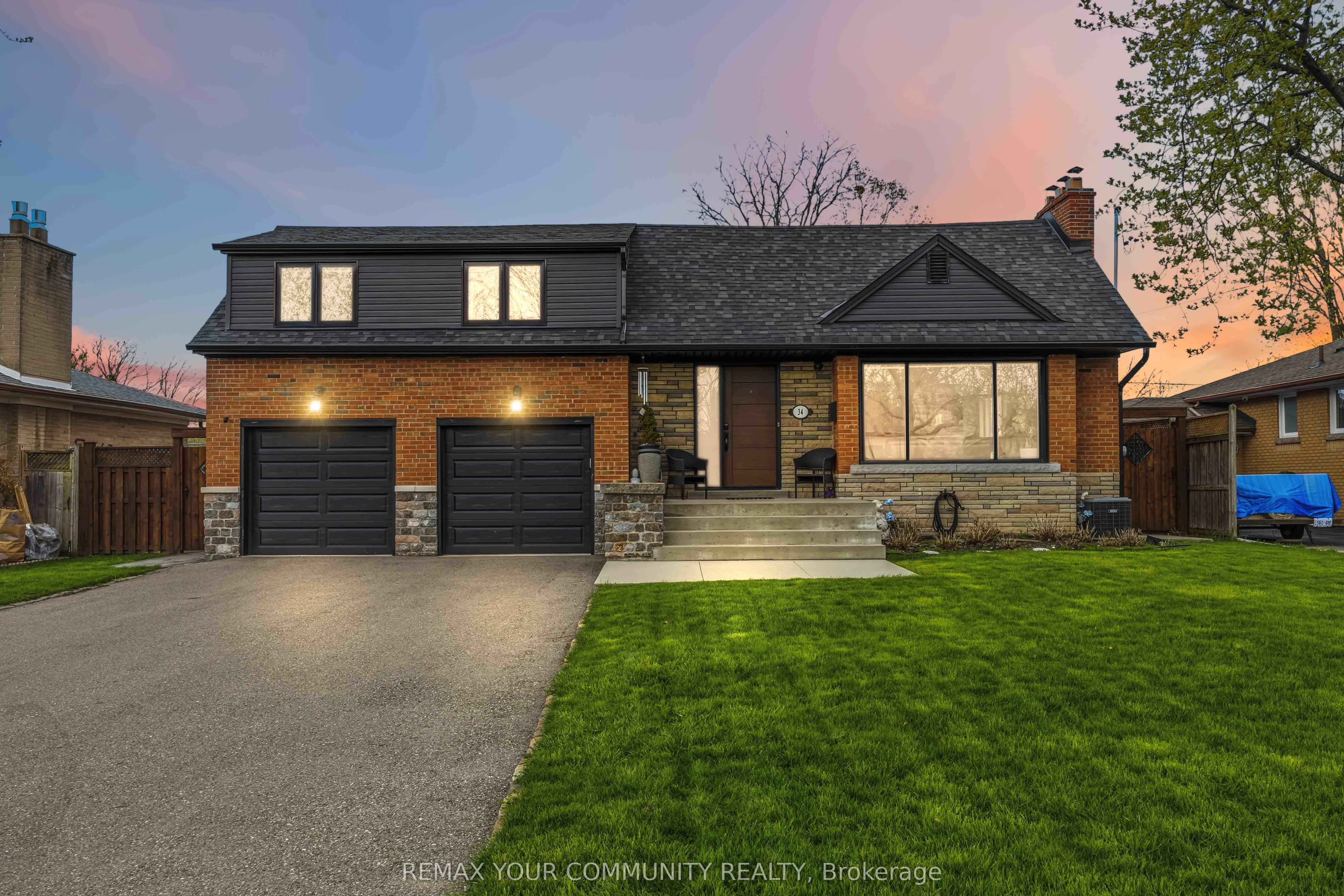 Detached Home For Sale | W13097386