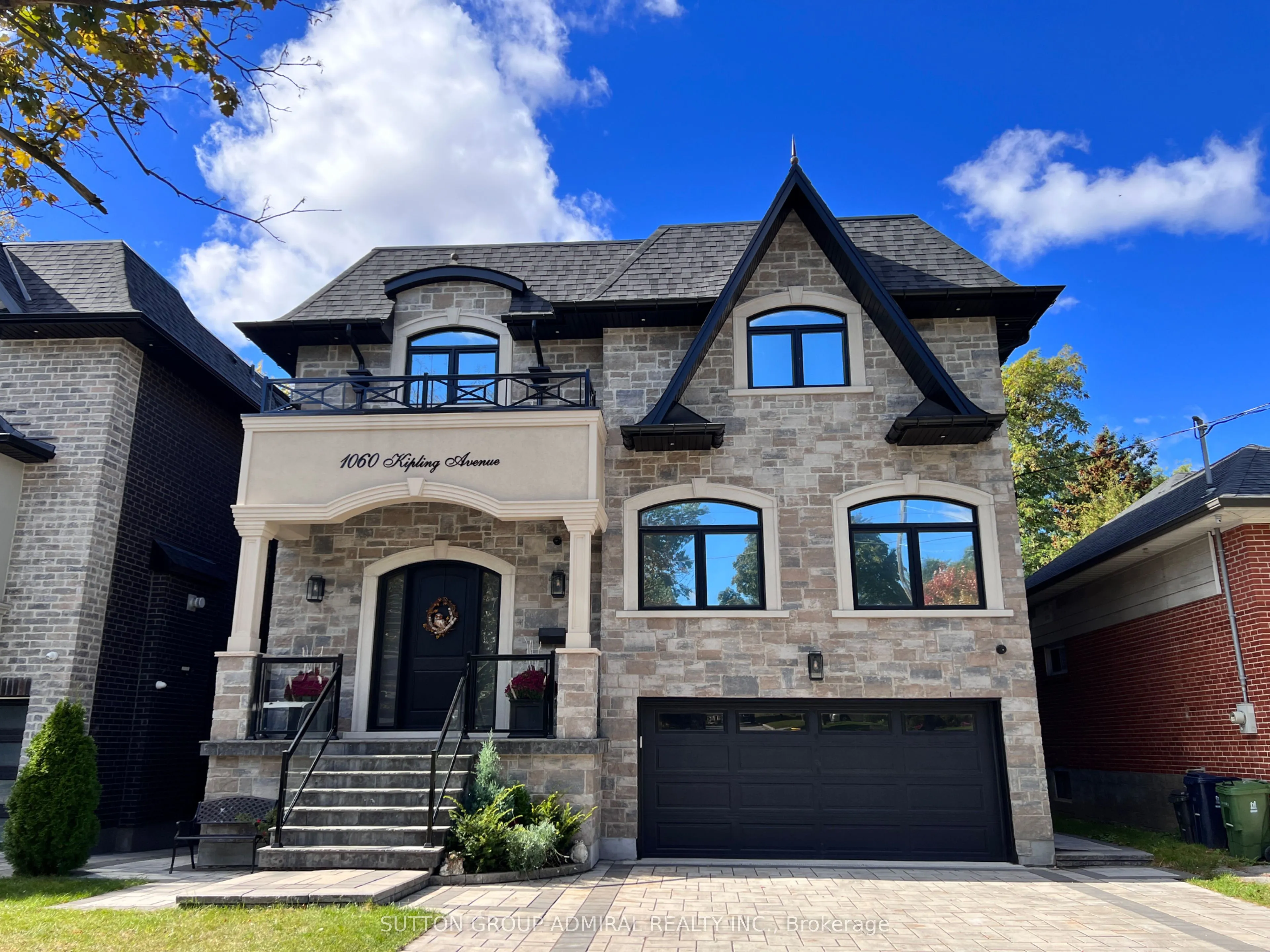 Detached Home For Sale | W13098384