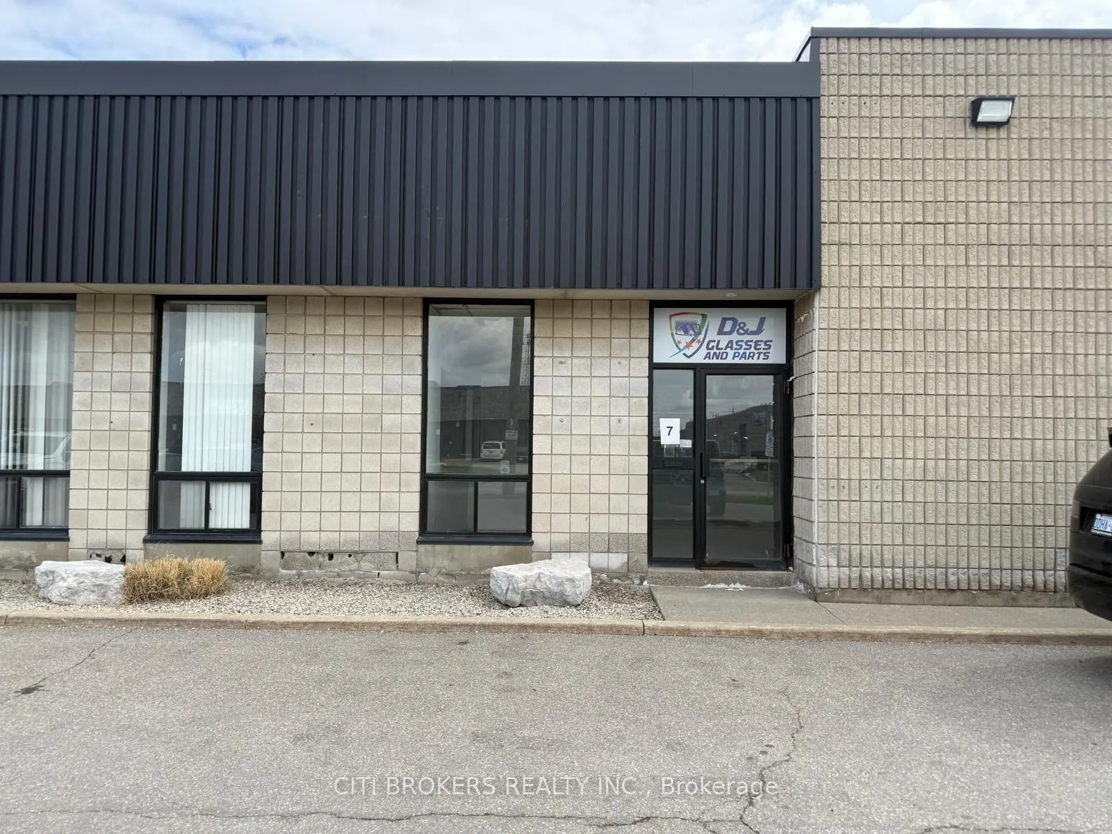 Industrial Property For Lease | W13100608