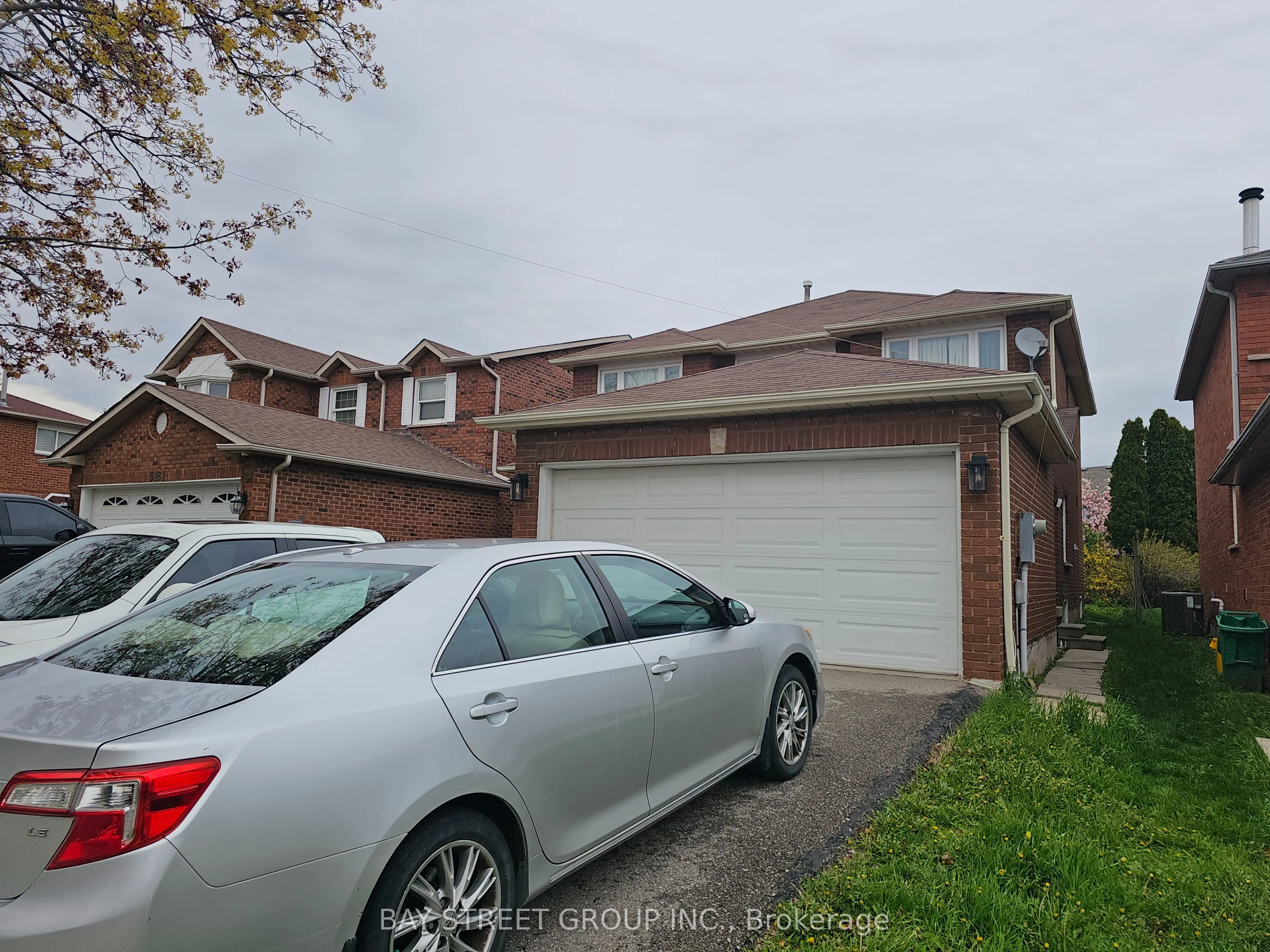 Detached Home For Lease | W13100866