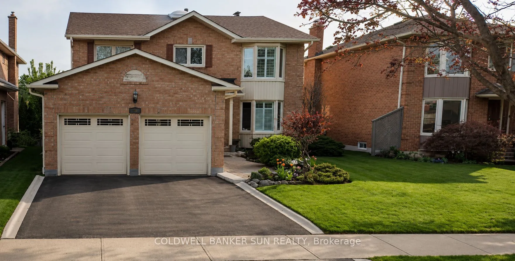 Detached Home For Lease | W13102046