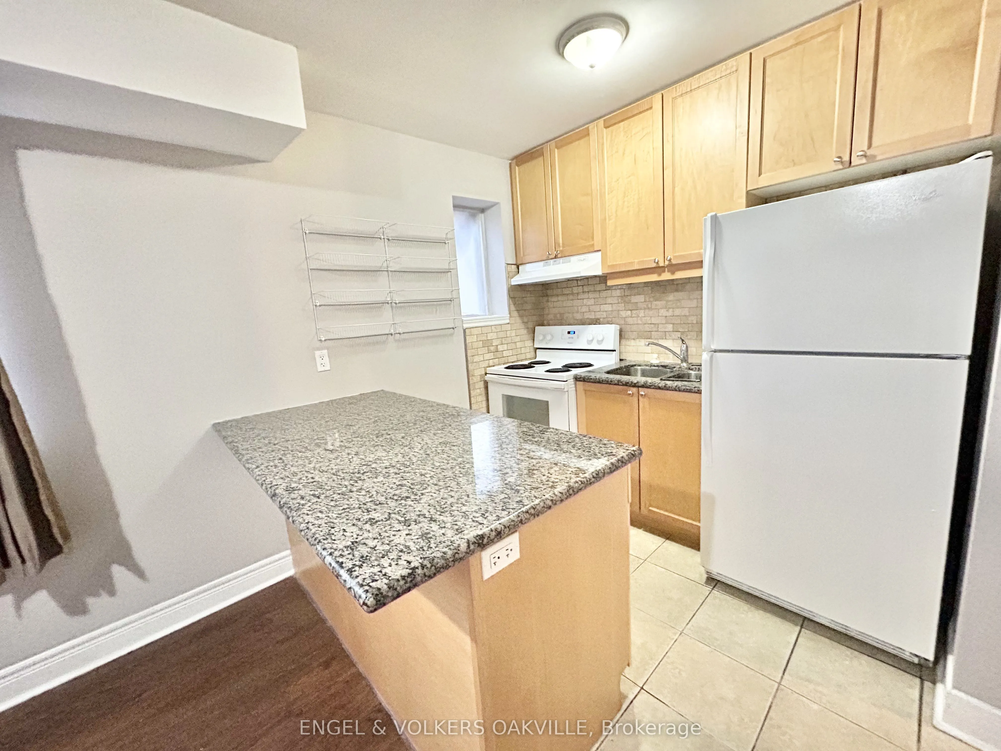 Multiplex For Lease | W13103820