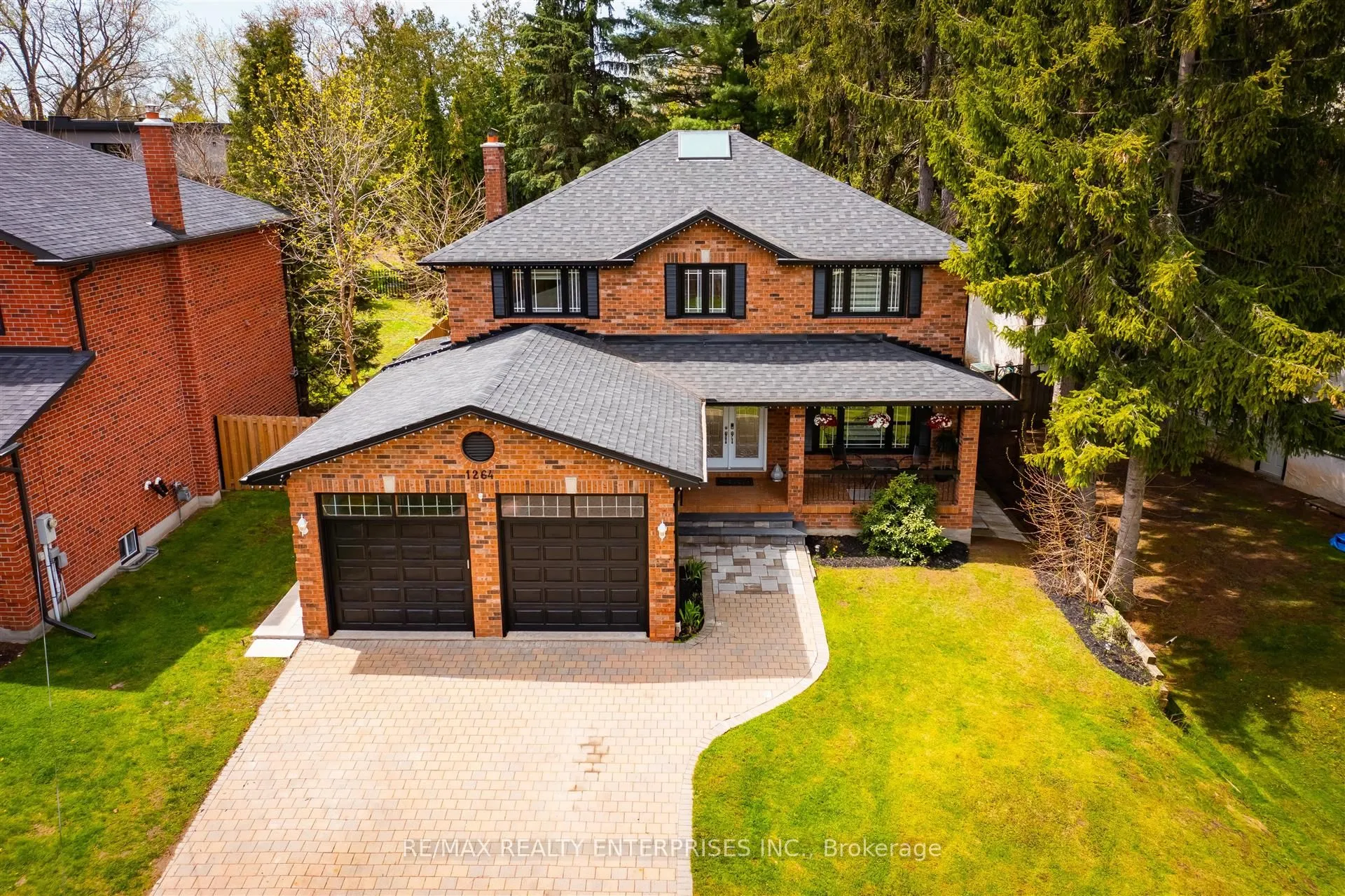 Detached Home For Sale | W13104500