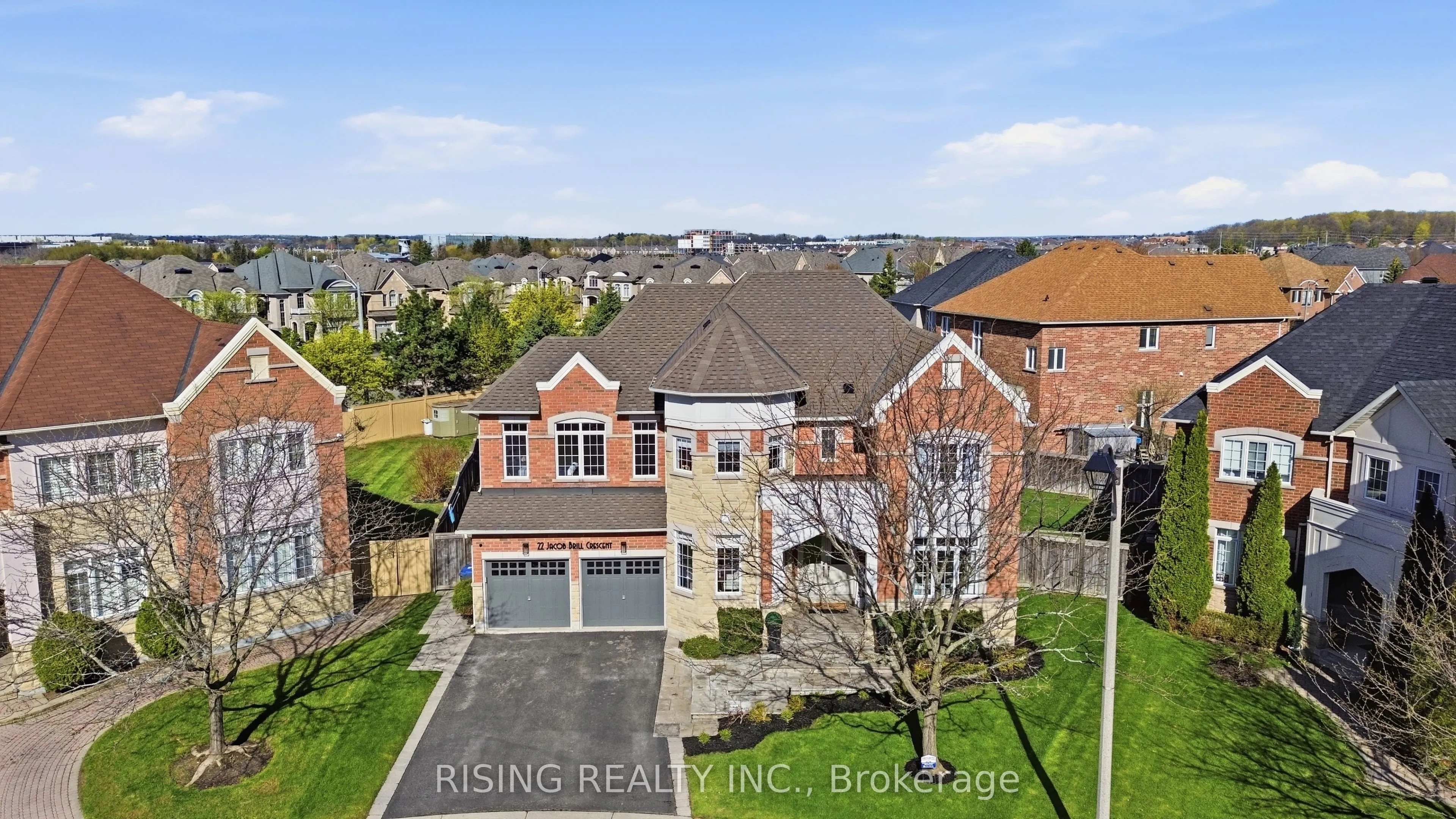 Detached Home For Sale | W13105060