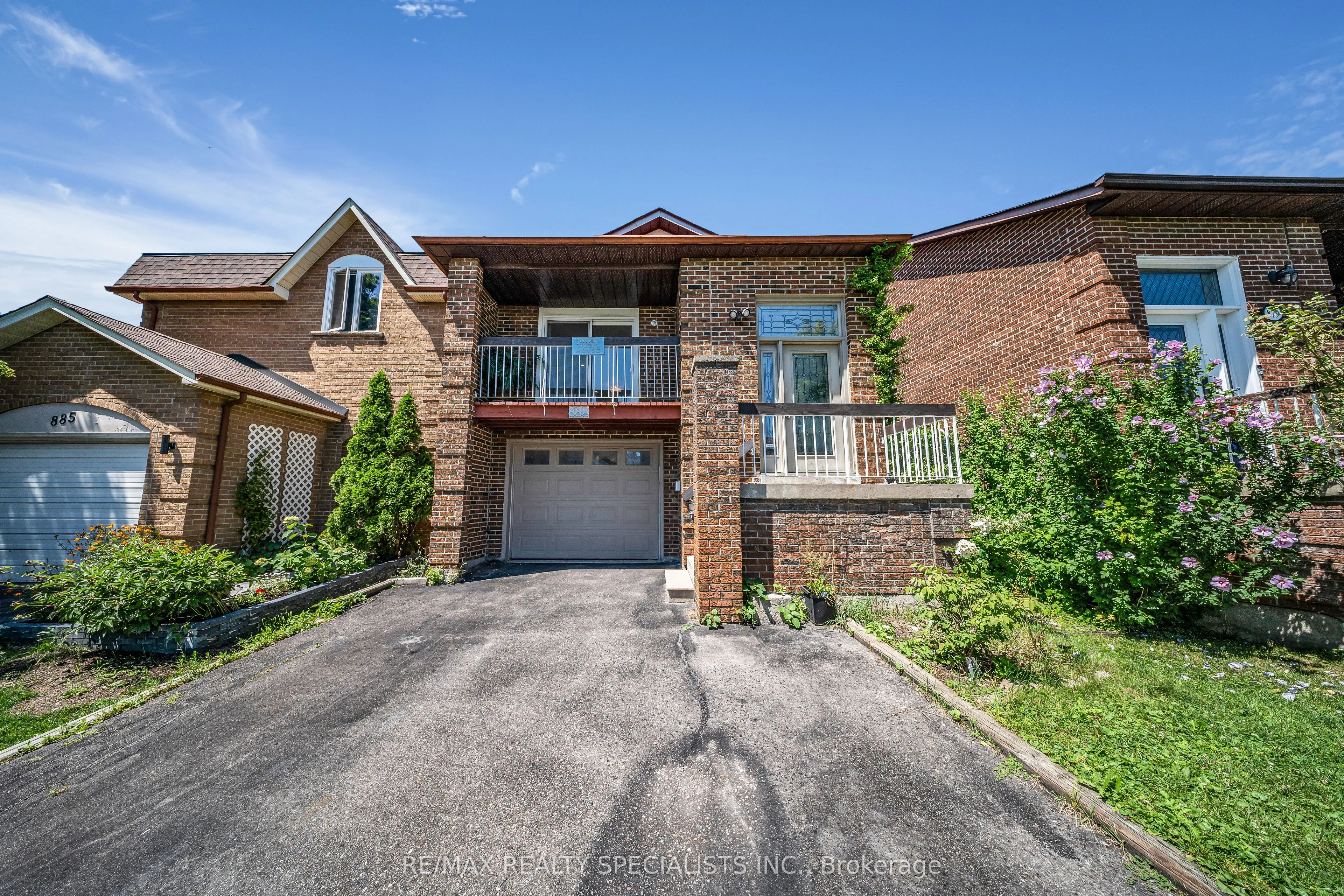 Detached Home For Lease | W13109334