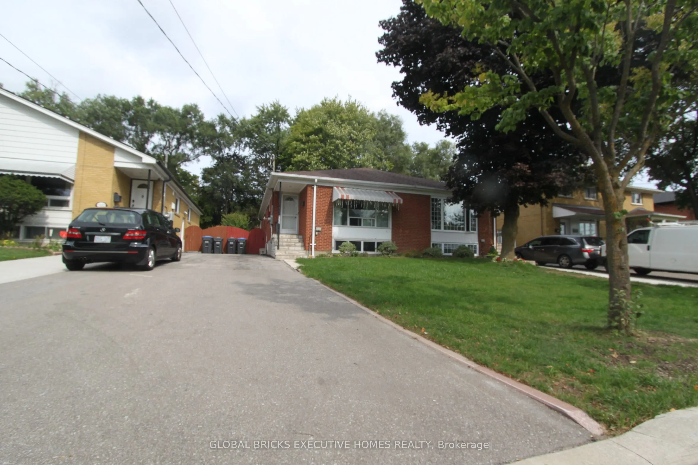 Semi-Detached Home For Lease | W13109840