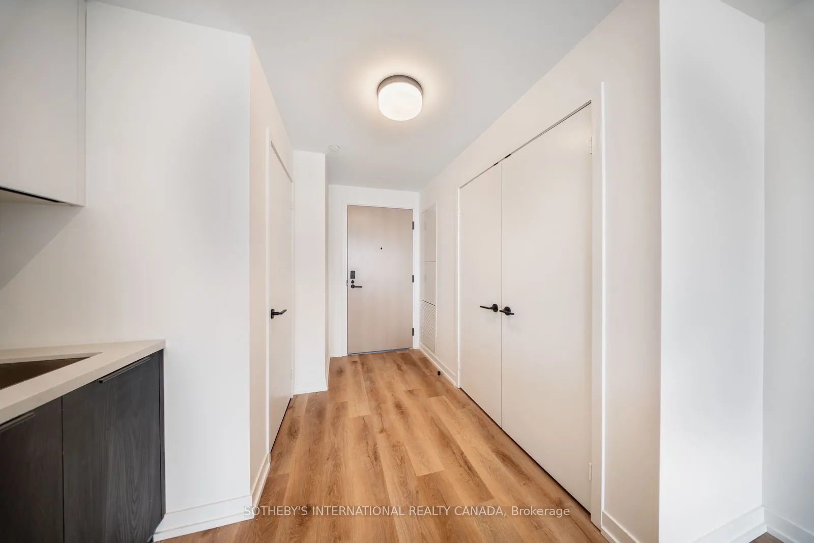 Property For Lease | W13111354