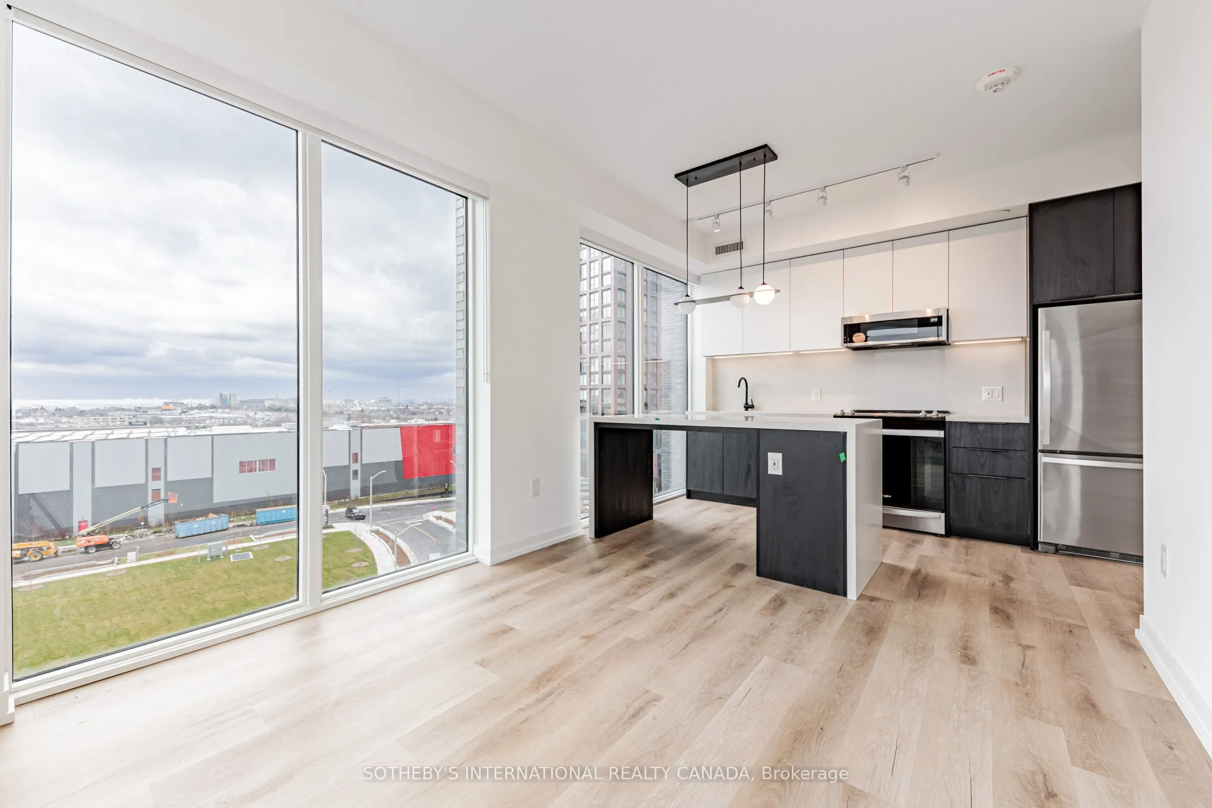 Property For Lease | W13111604