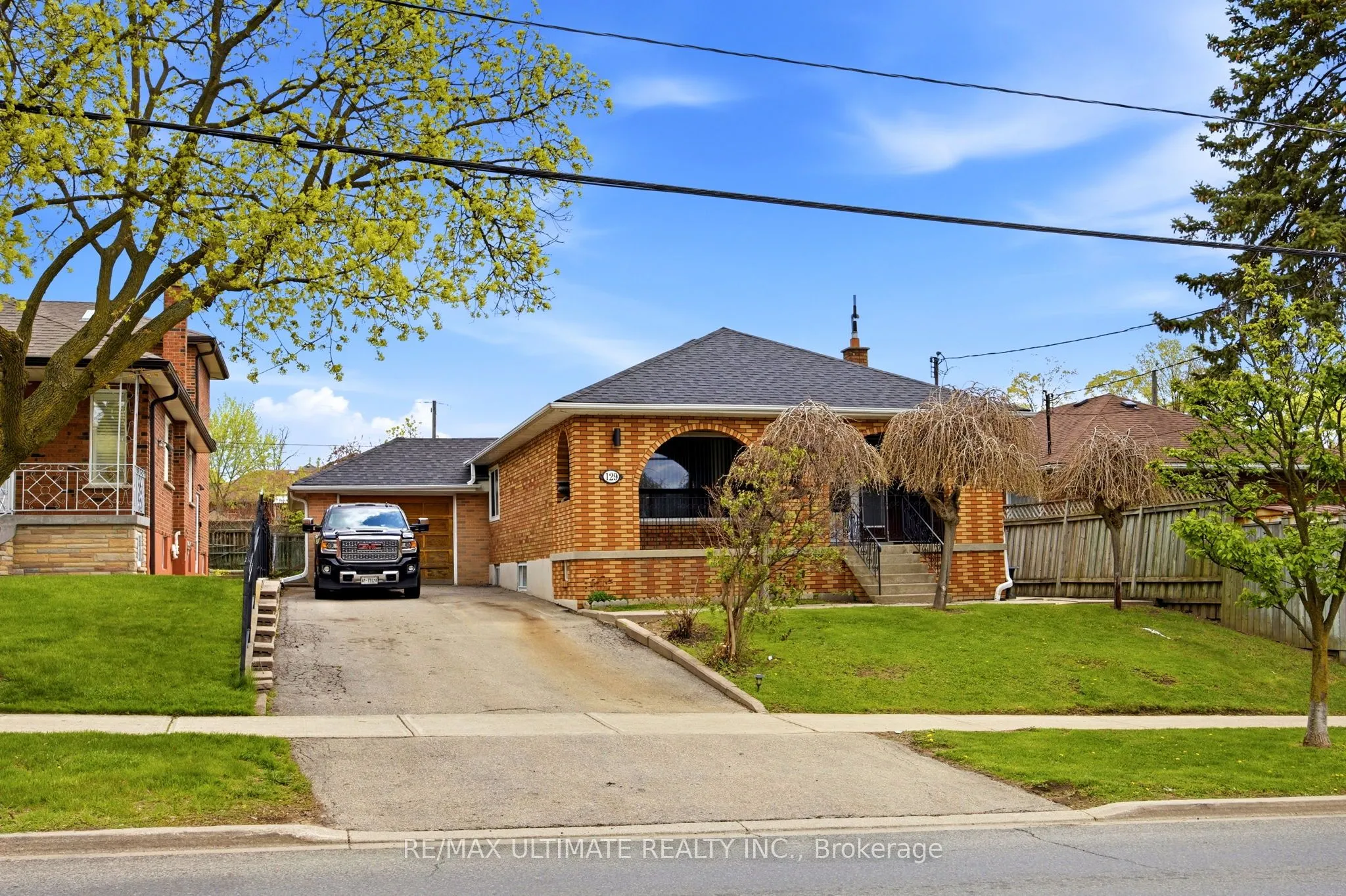 Detached Home For Lease | W13112518