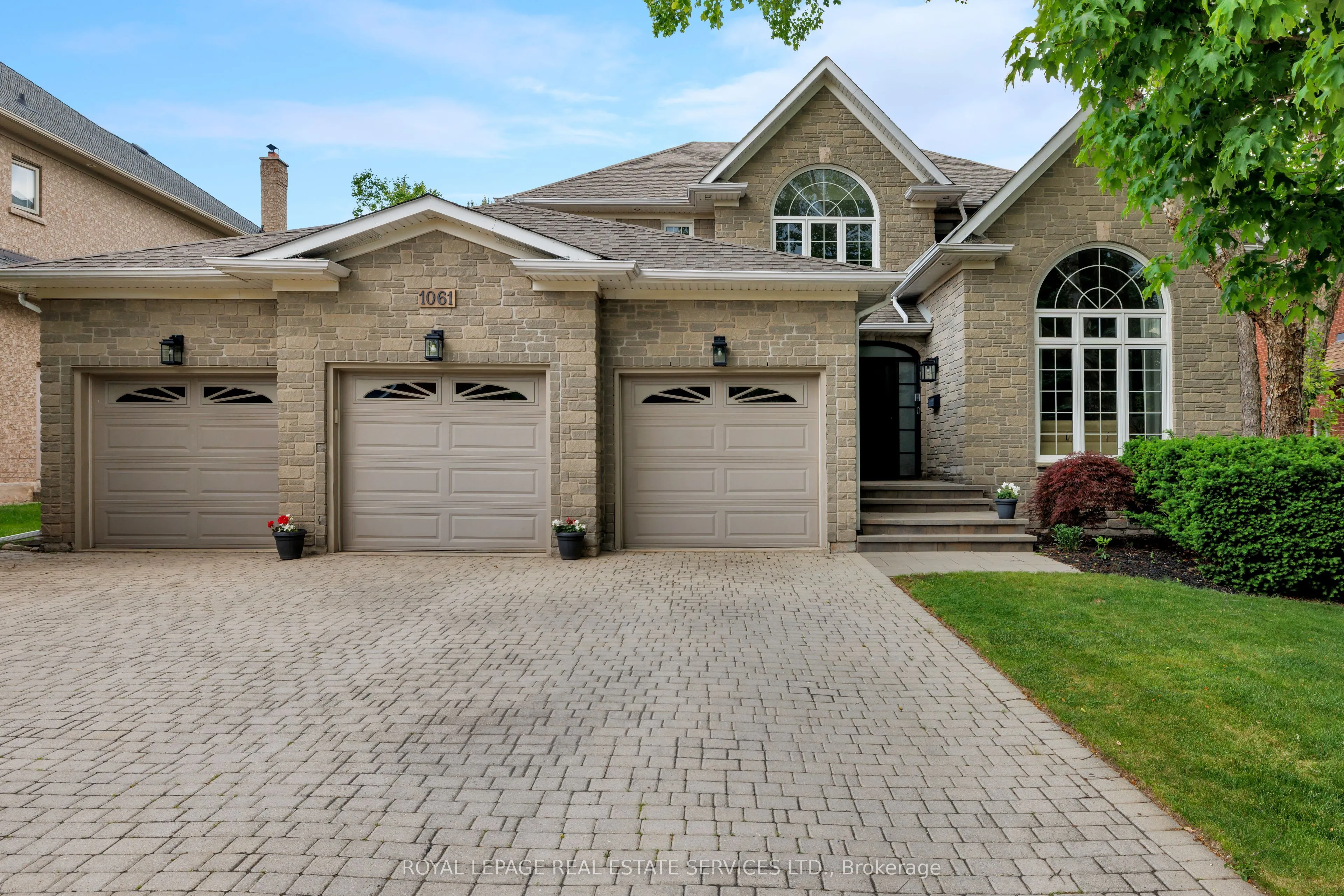 Detached Home For Sale | W13113156