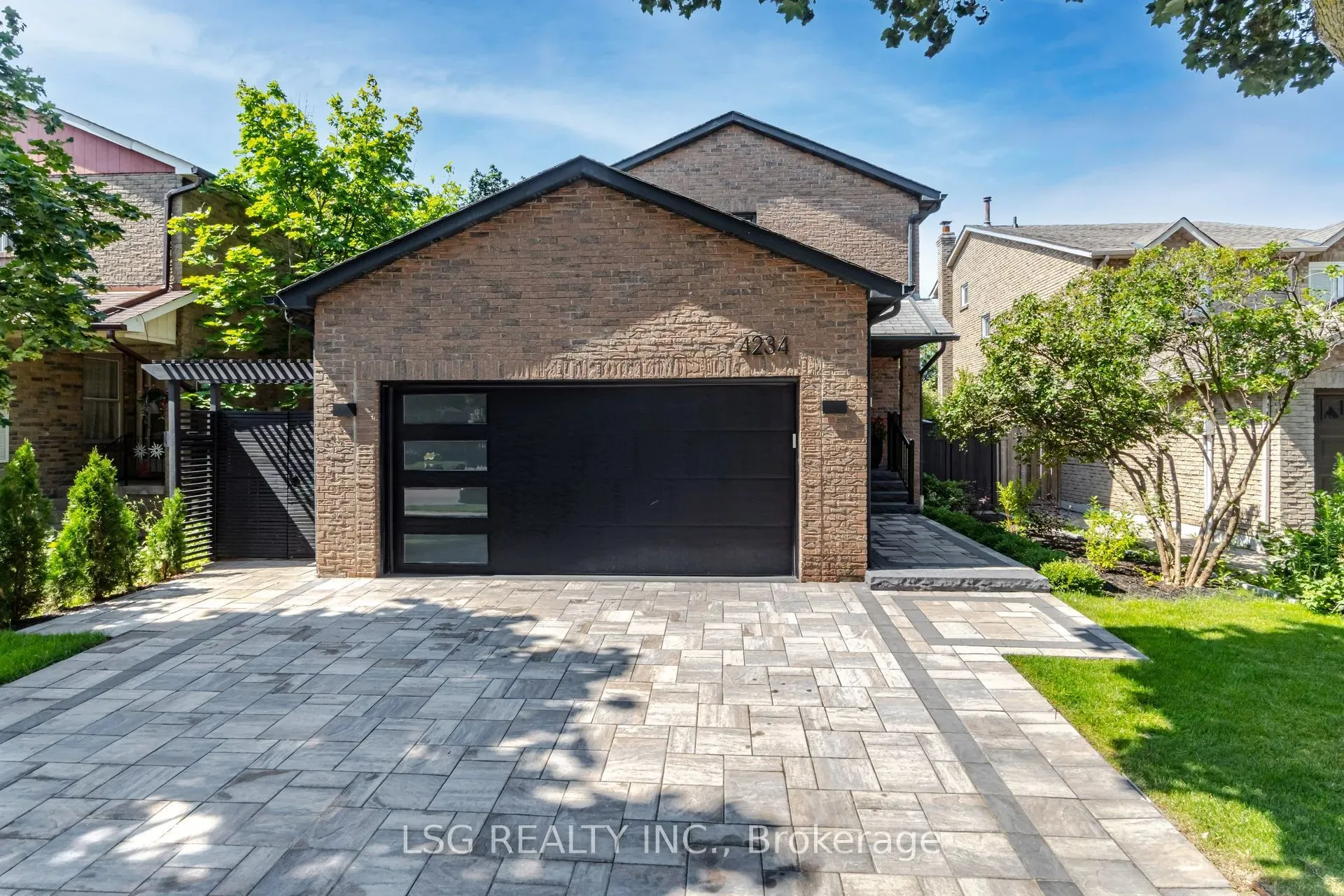 Detached Home For Lease | W13113756